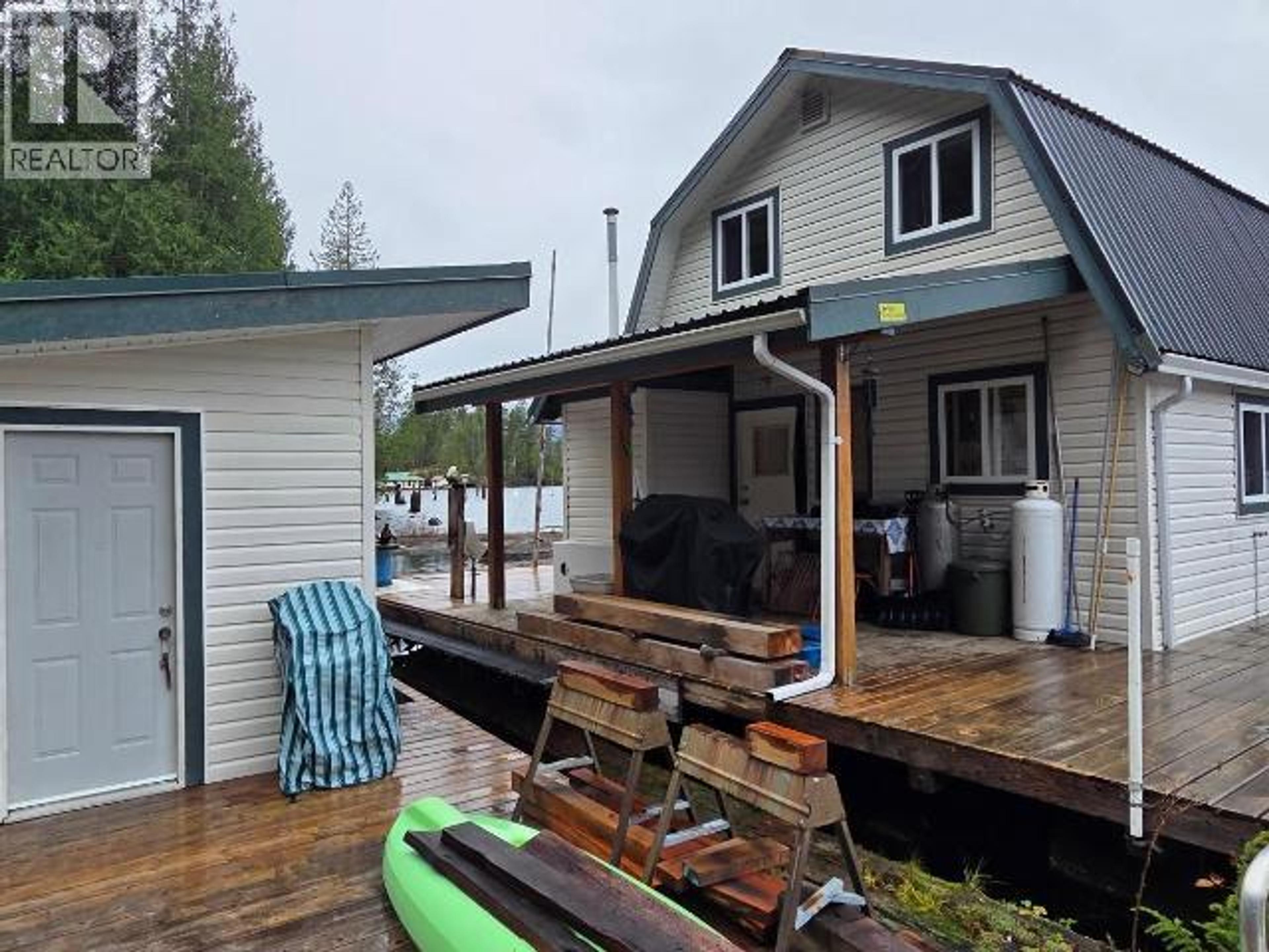 10472 POWELL LAKE - 4