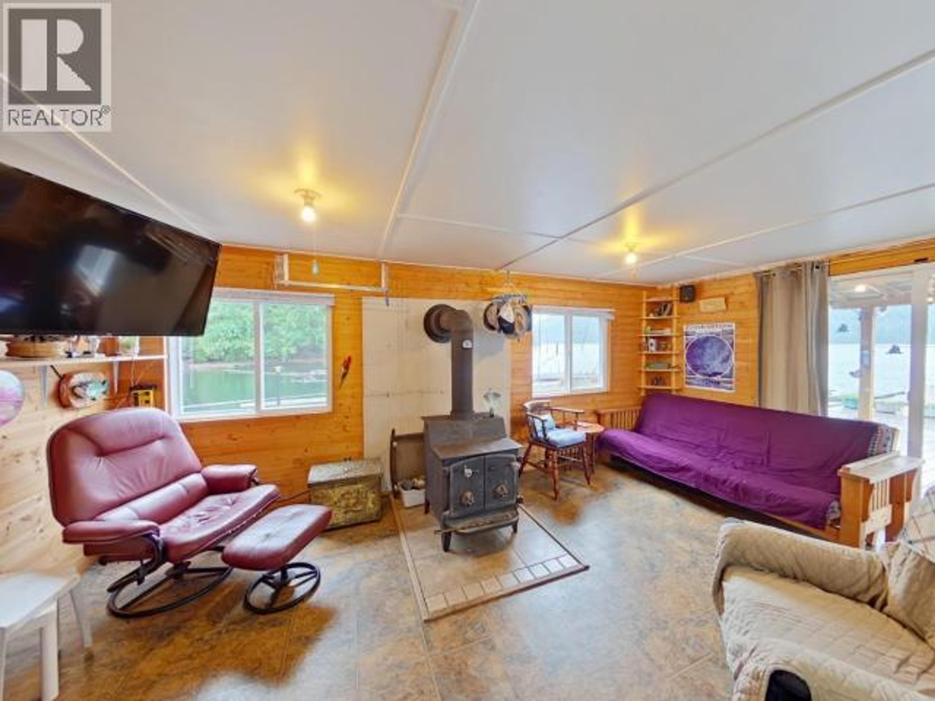 10472 POWELL LAKE - 11