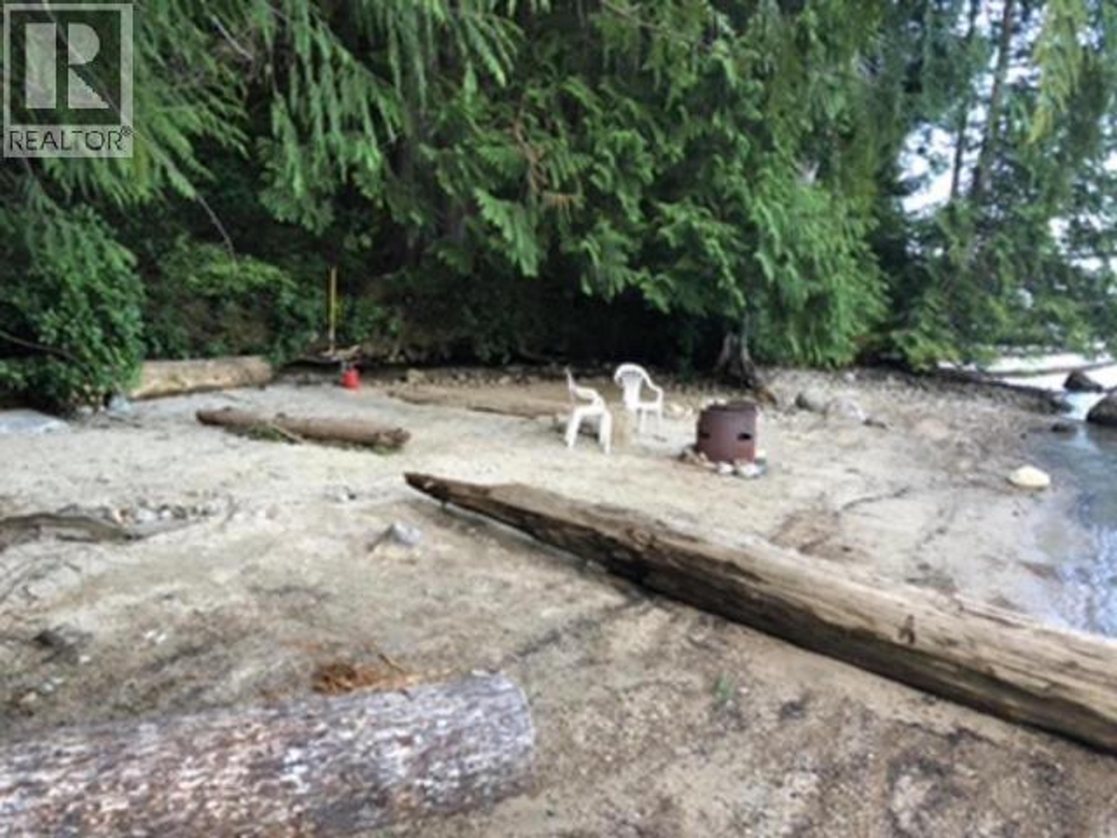 10472 POWELL LAKE - 26