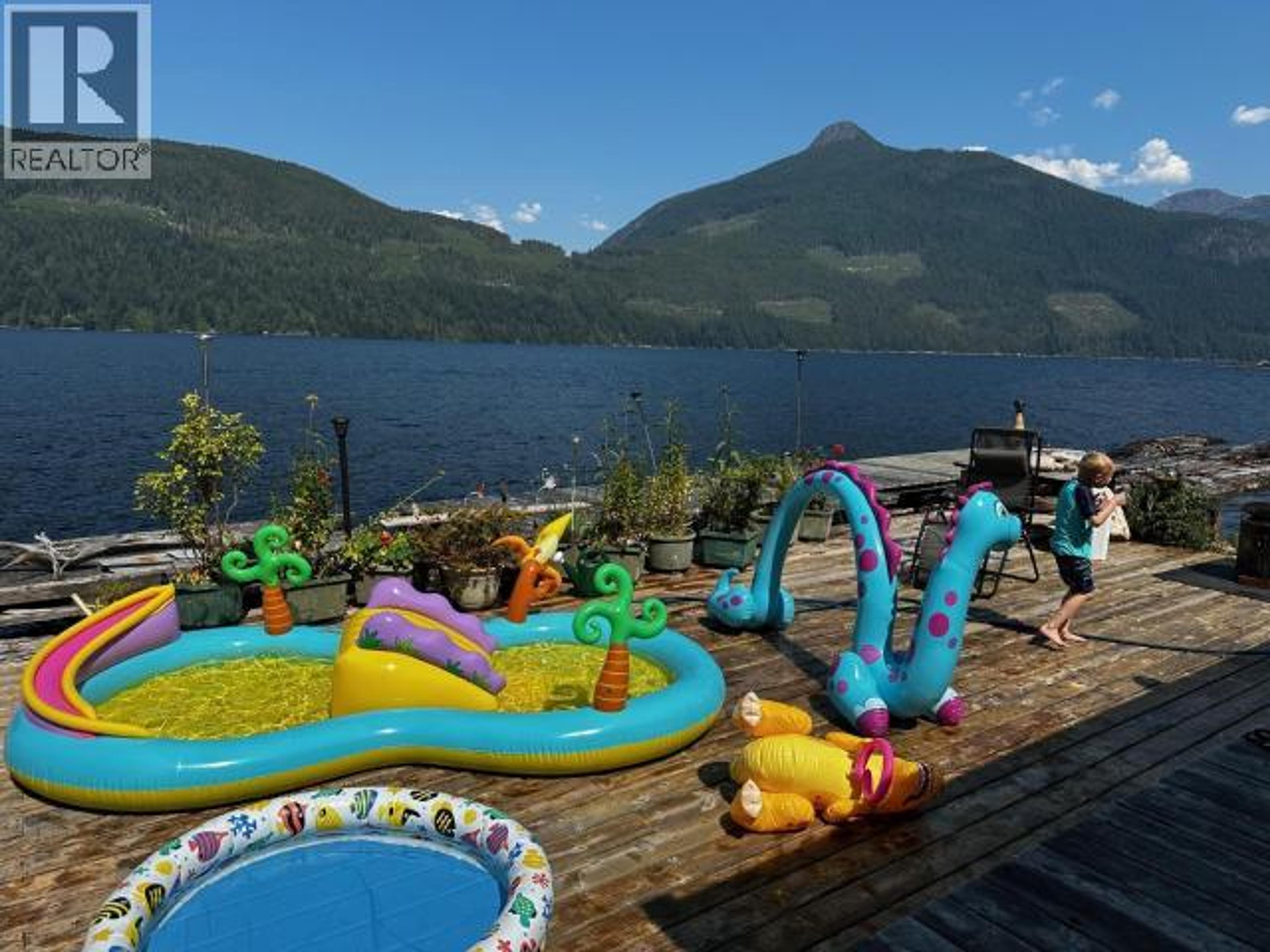 10472 POWELL LAKE - 36