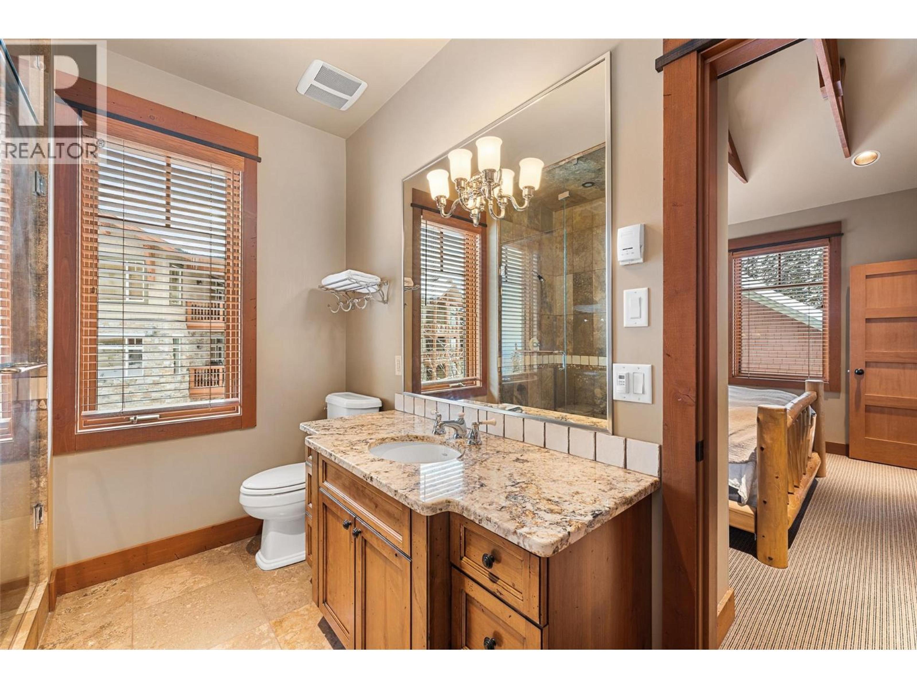 #14 255 FEATHERTOP WAY - 22