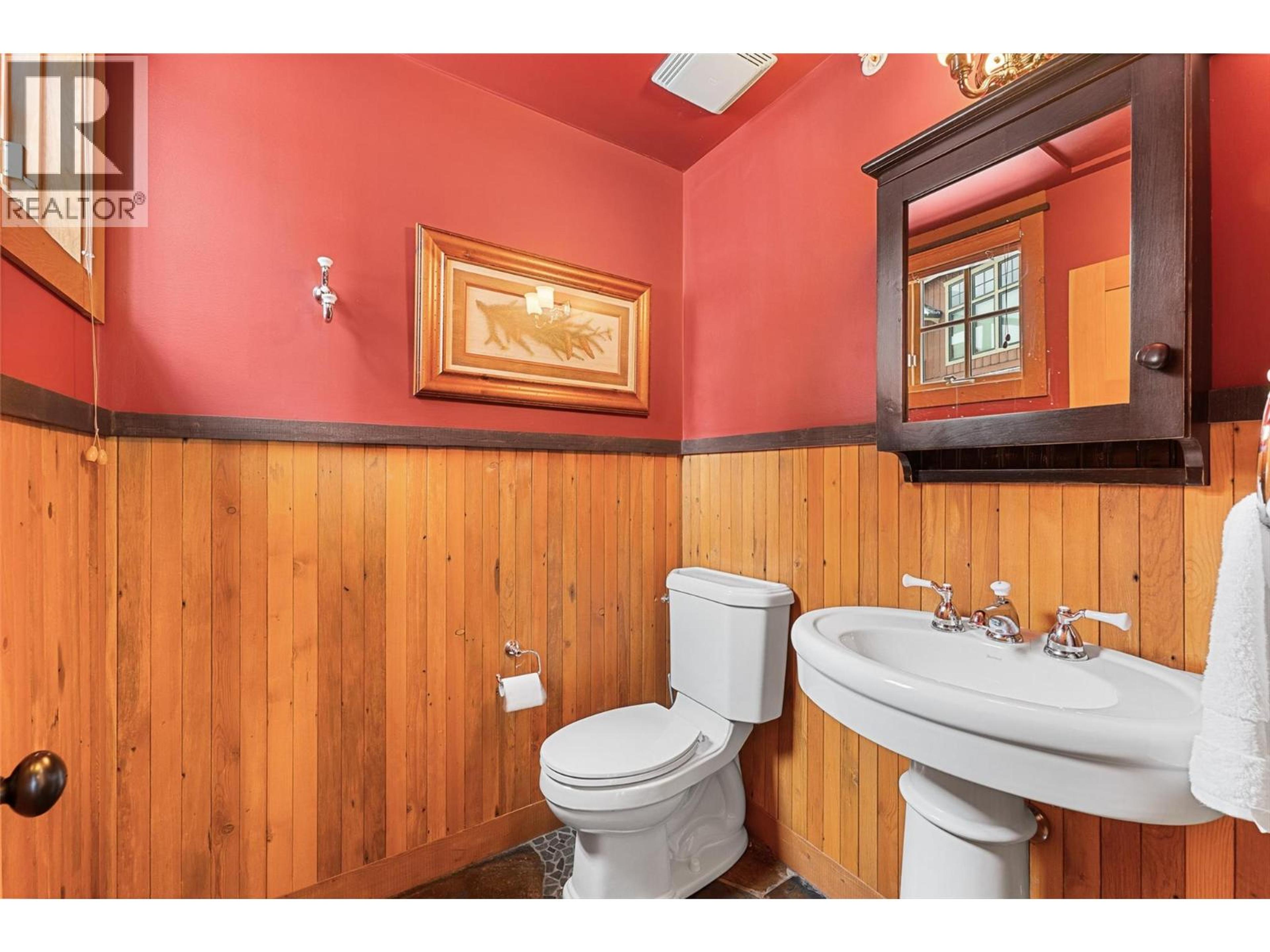 #14 255 FEATHERTOP WAY - 26