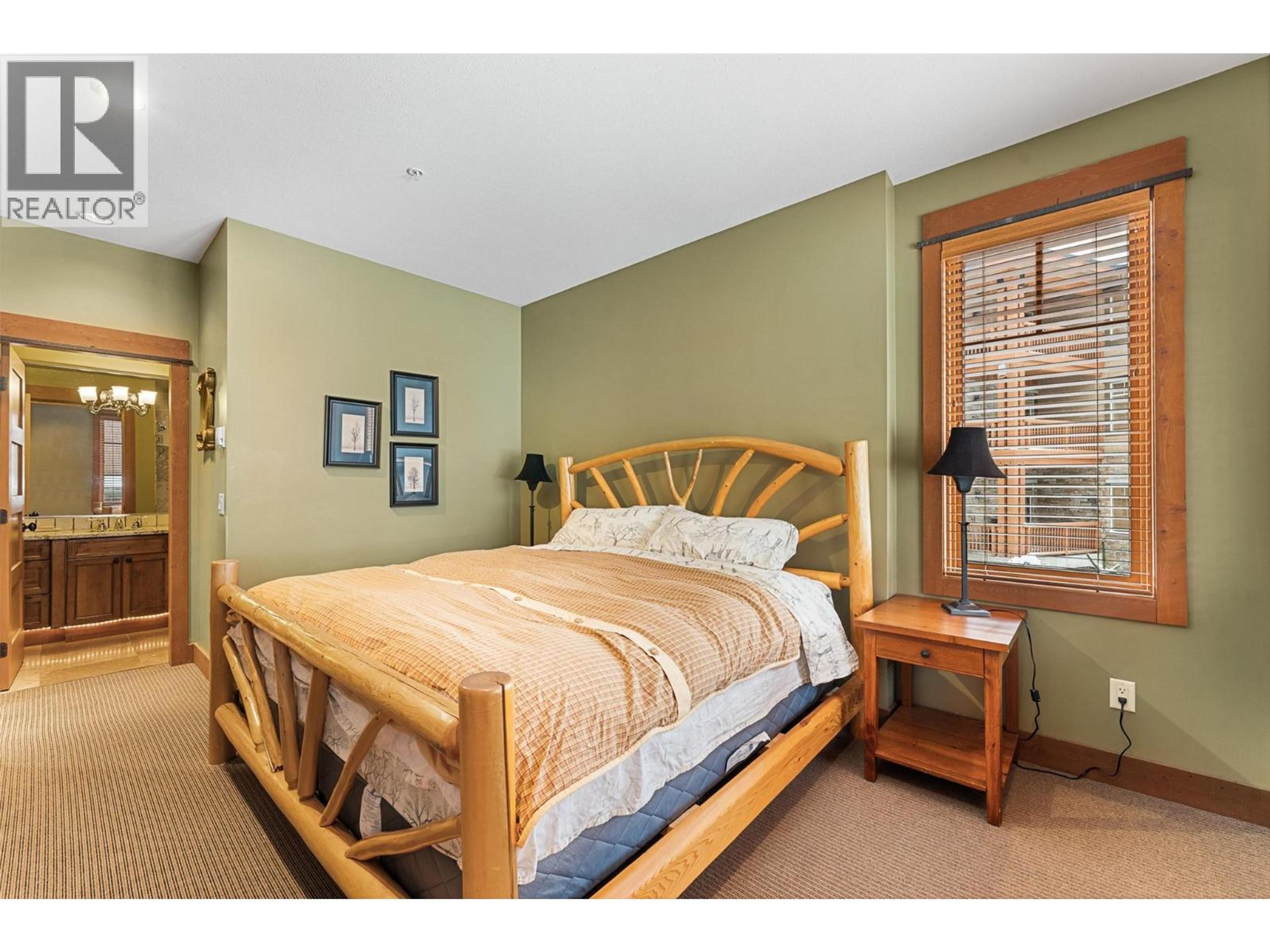 #14 255 FEATHERTOP WAY - 32