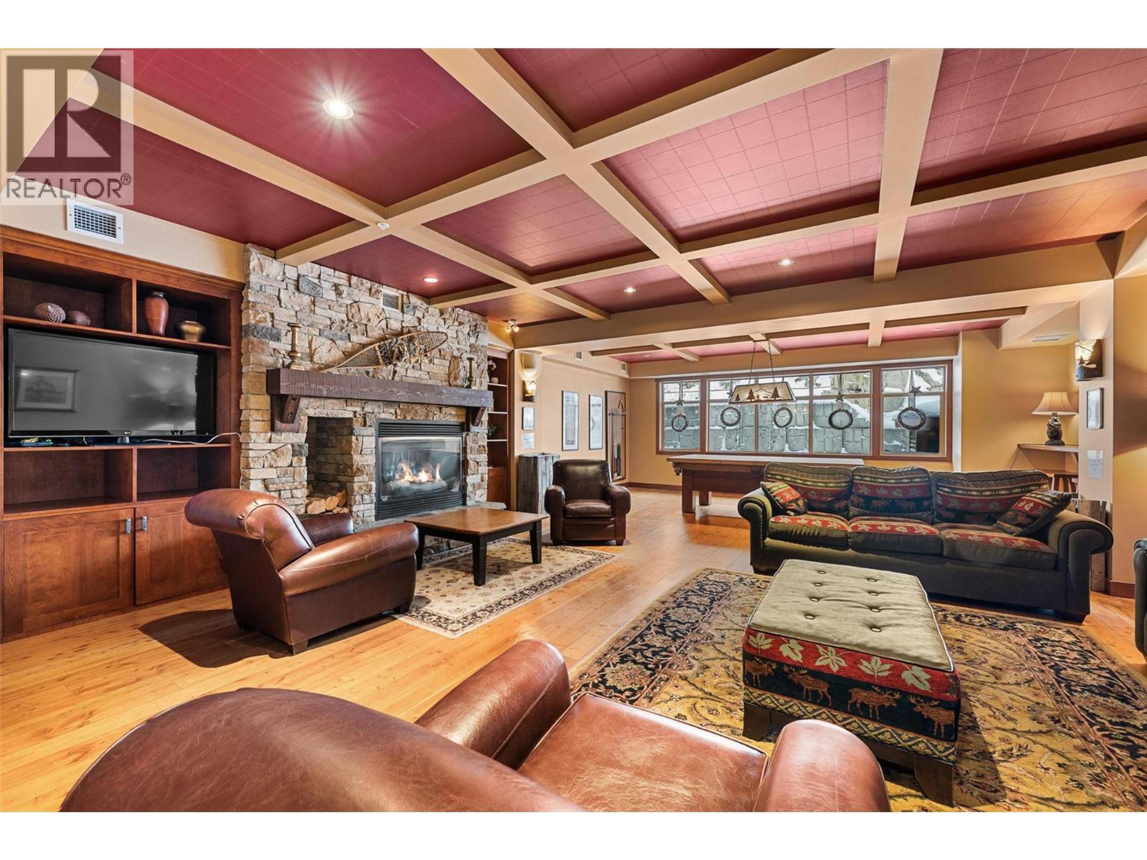 #14 255 FEATHERTOP WAY - 46