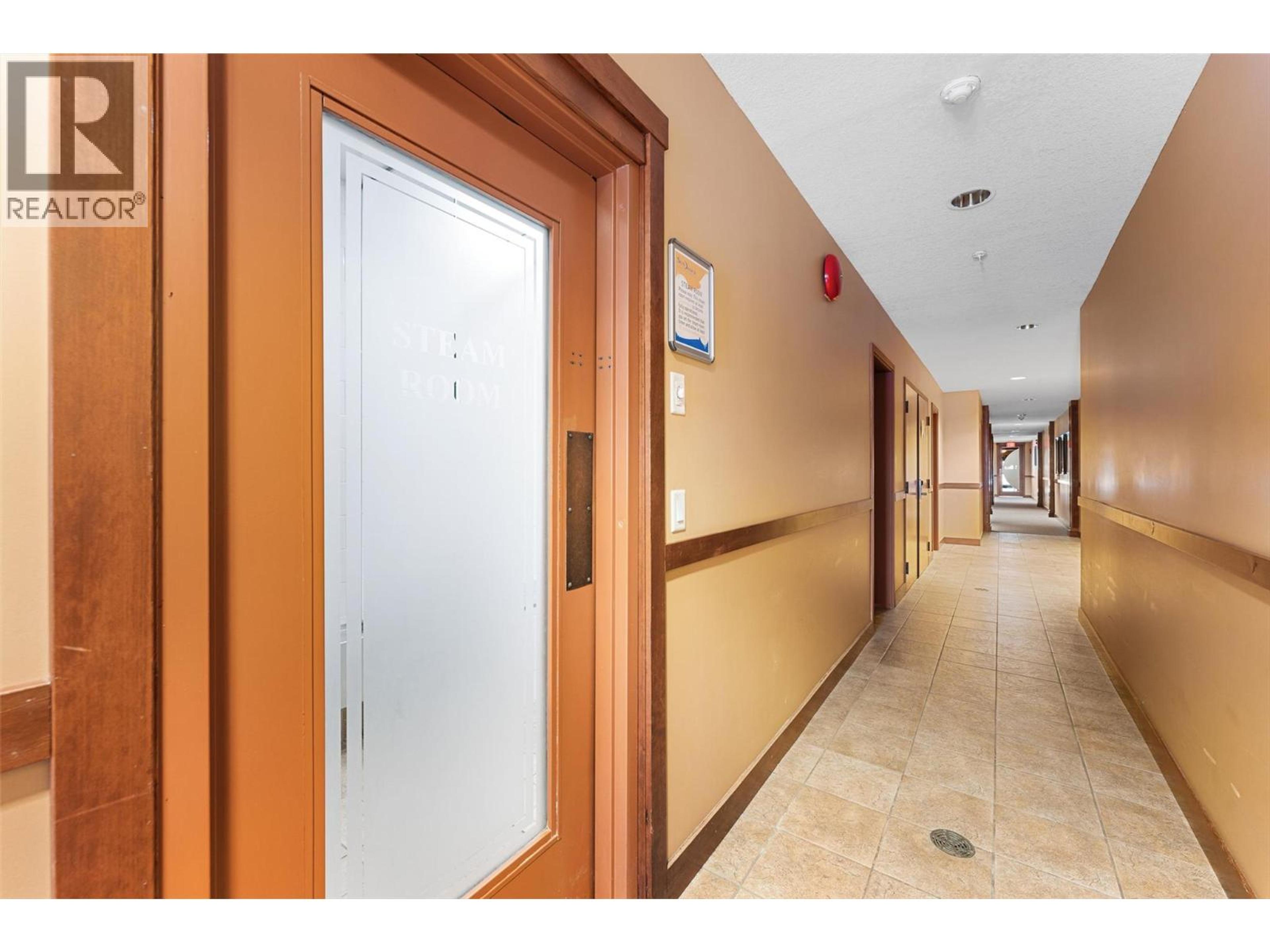 #14 255 FEATHERTOP WAY - 49