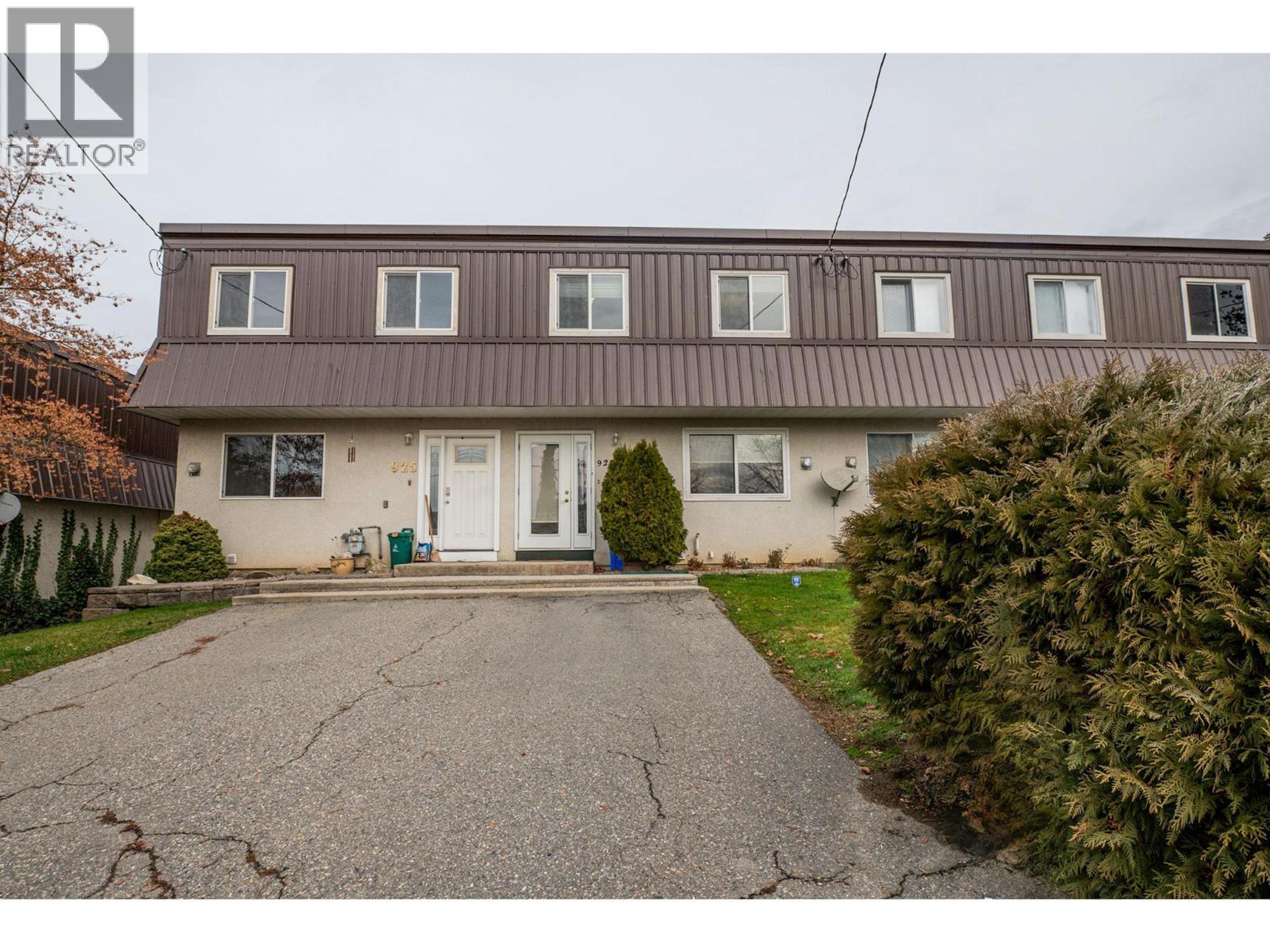 924 DOGWOOD STREET - 36