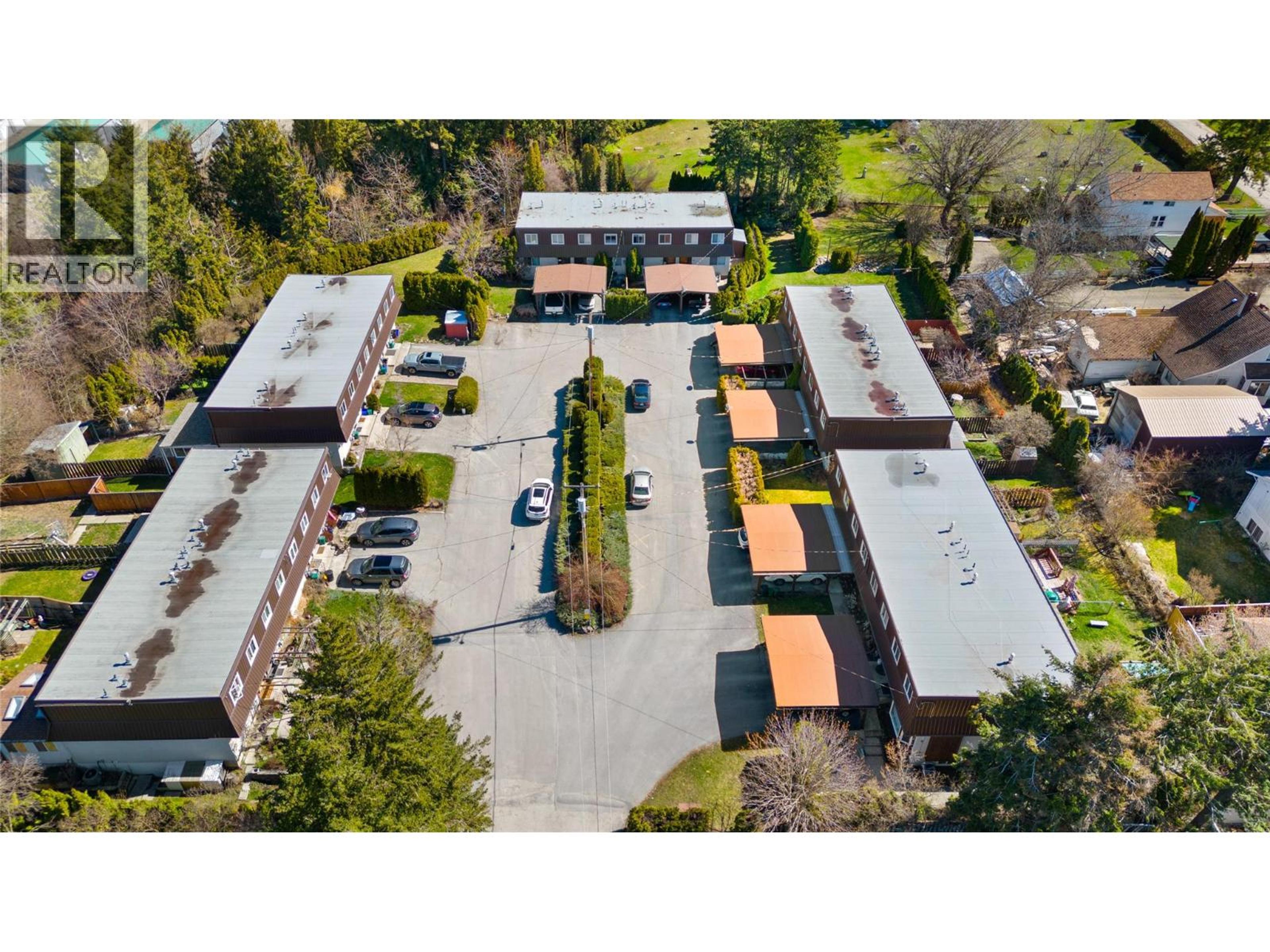 924 DOGWOOD STREET - 40