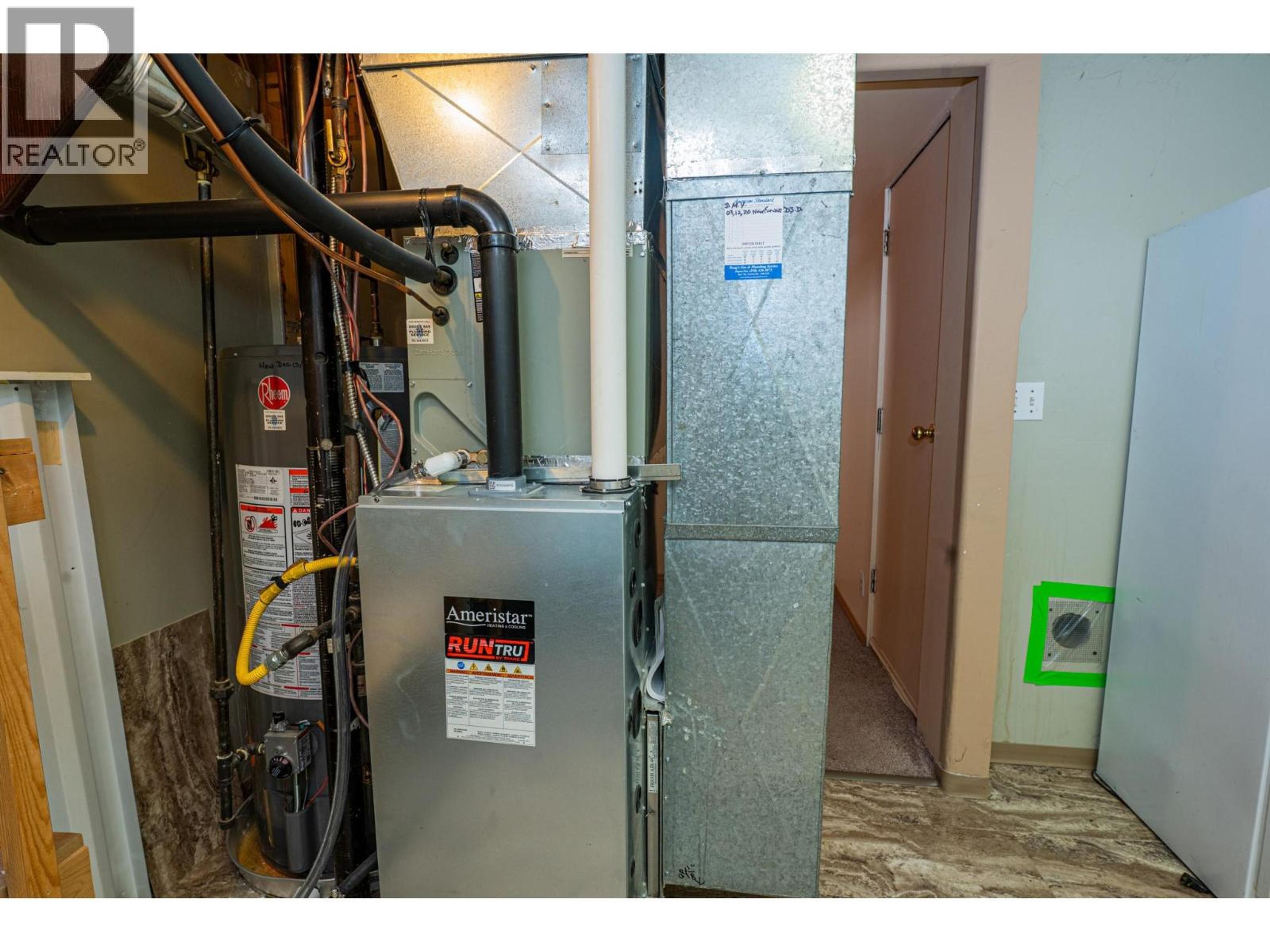 924 DOGWOOD STREET - 33