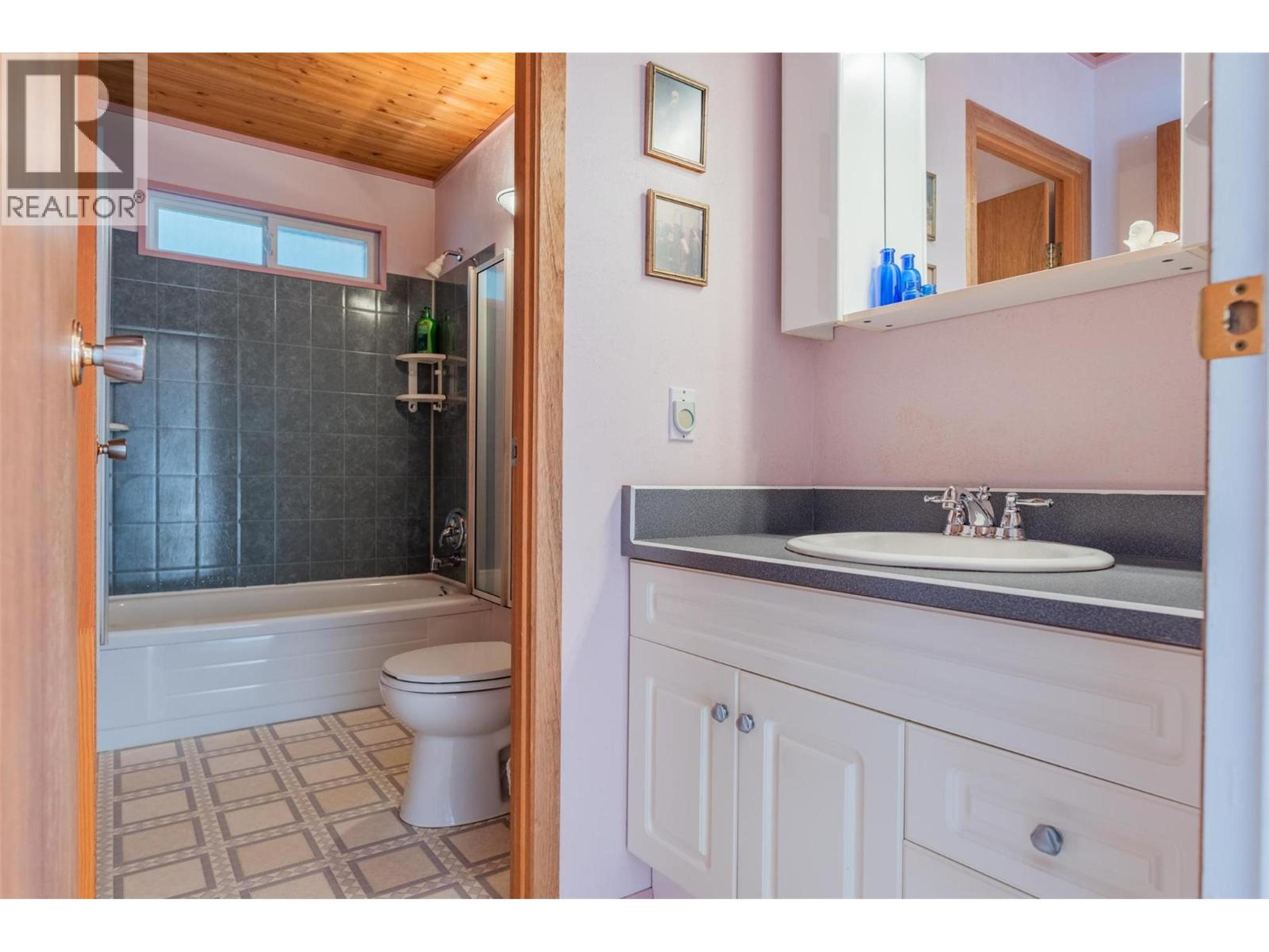 1043 REGAN CRESCENT - 15