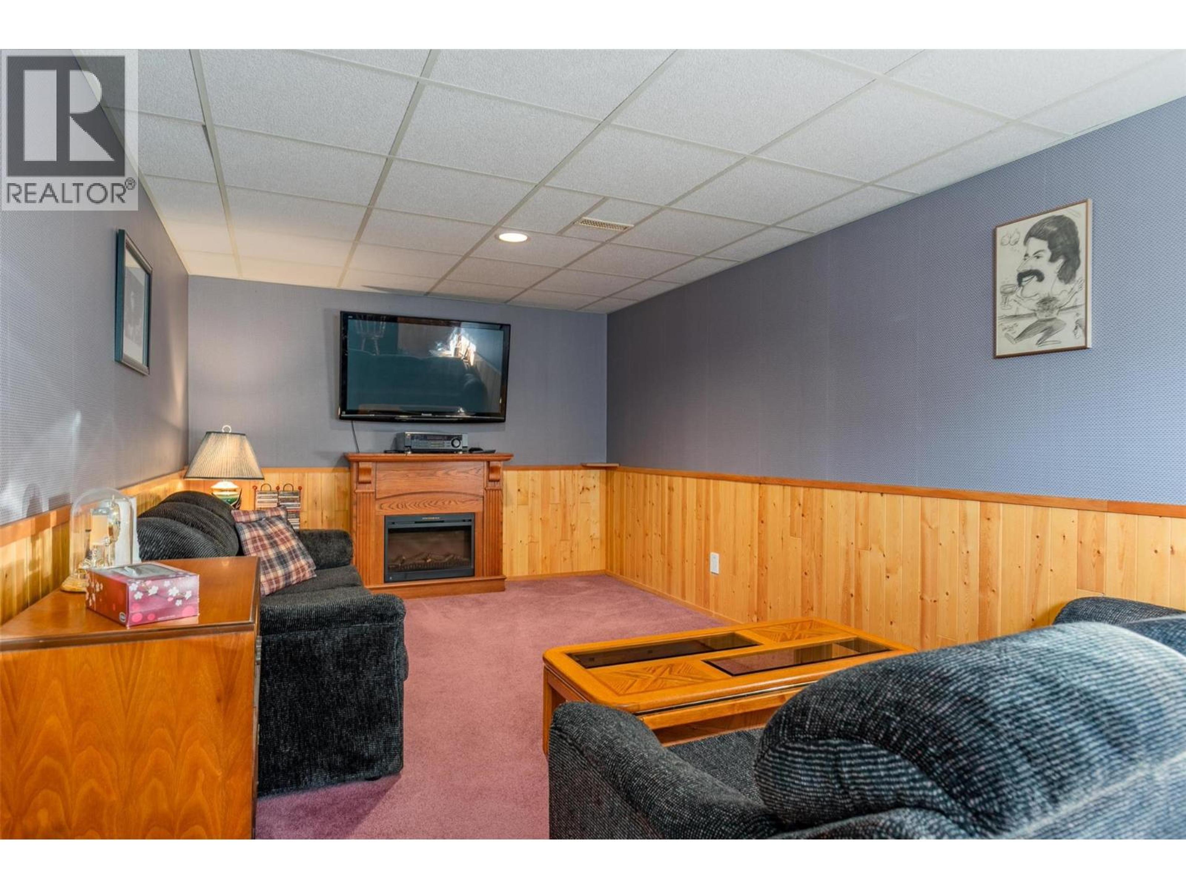 1043 REGAN CRESCENT - 18