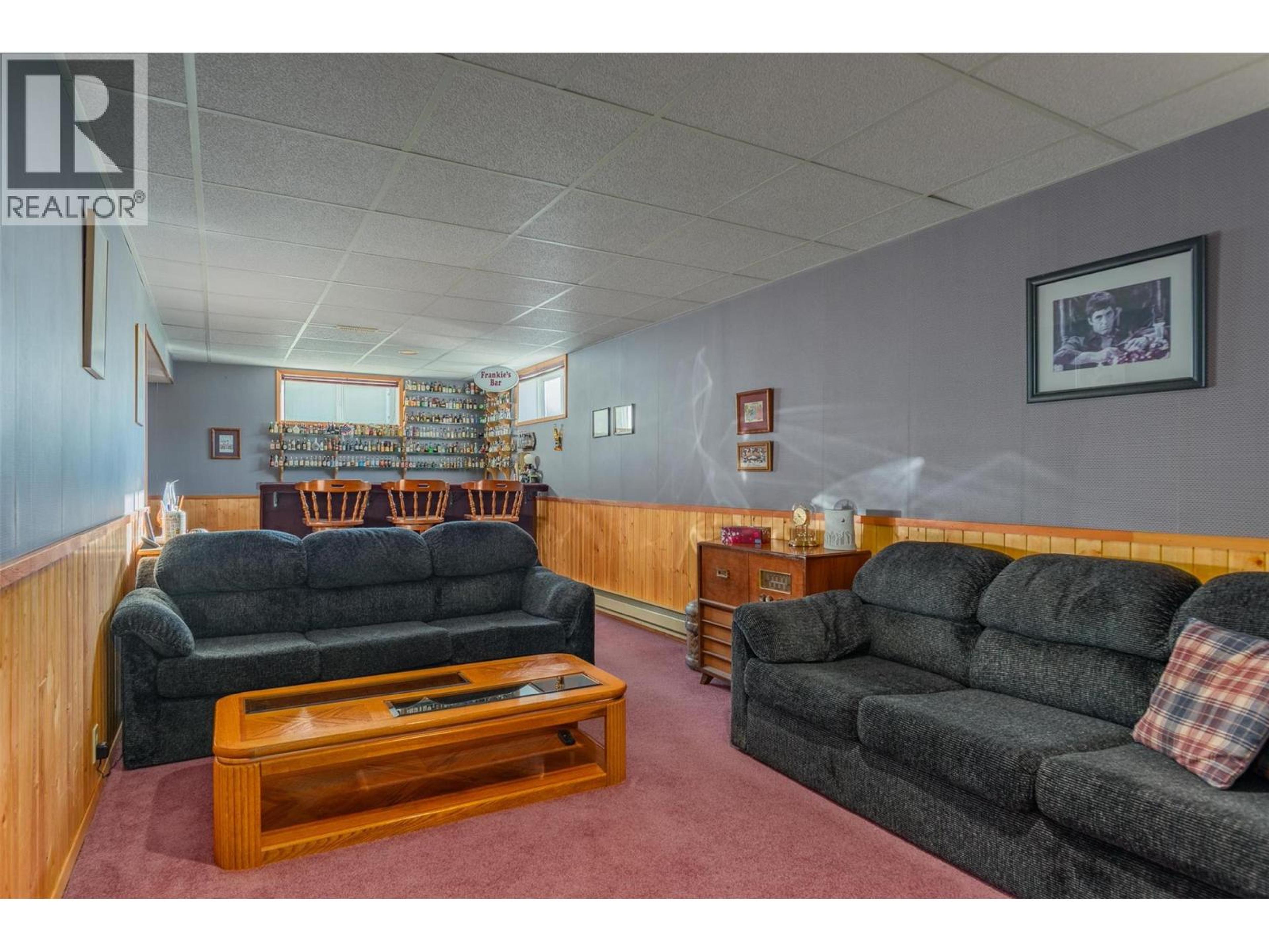 1043 REGAN CRESCENT - 19