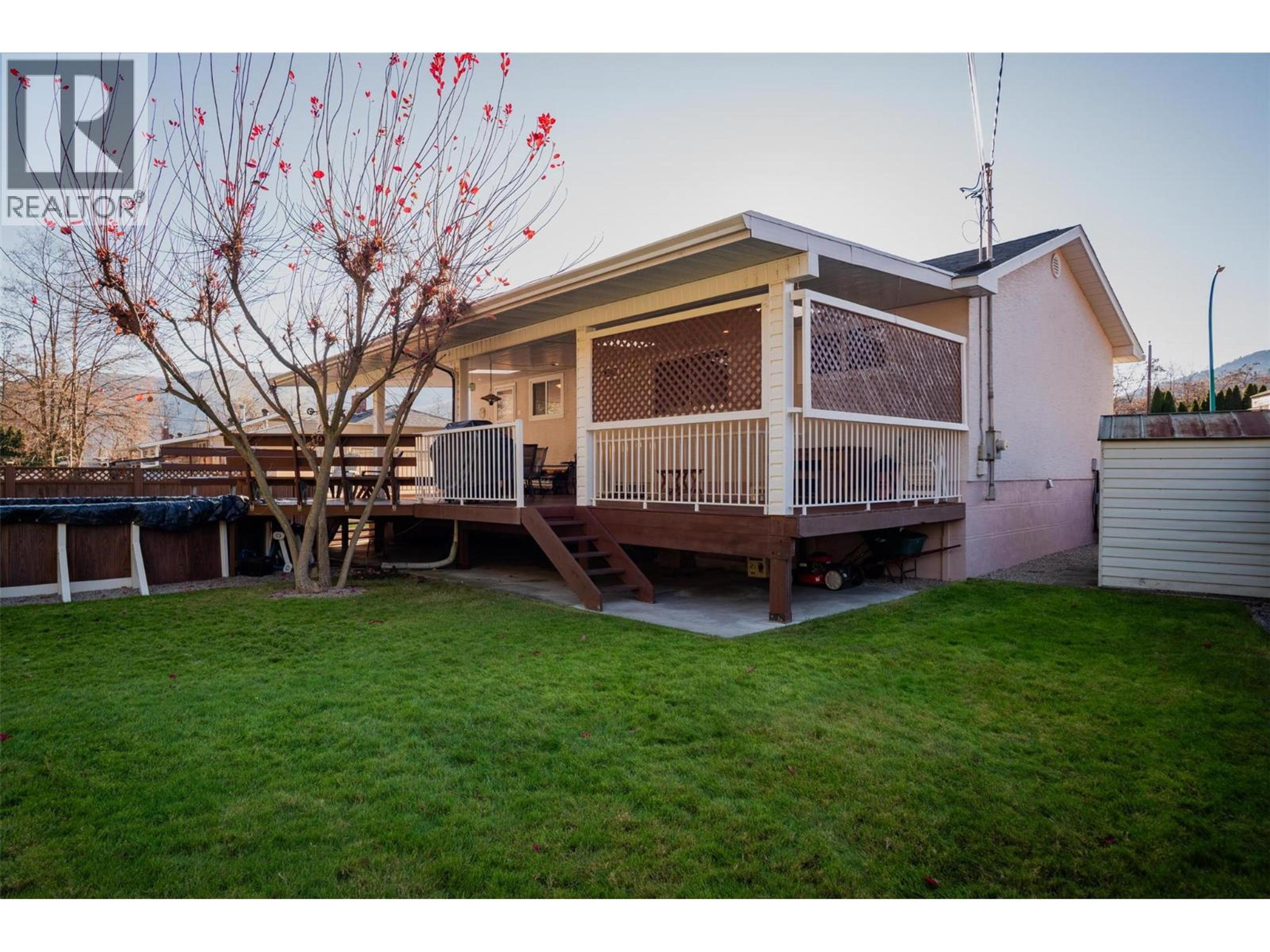 1043 REGAN CRESCENT - 39