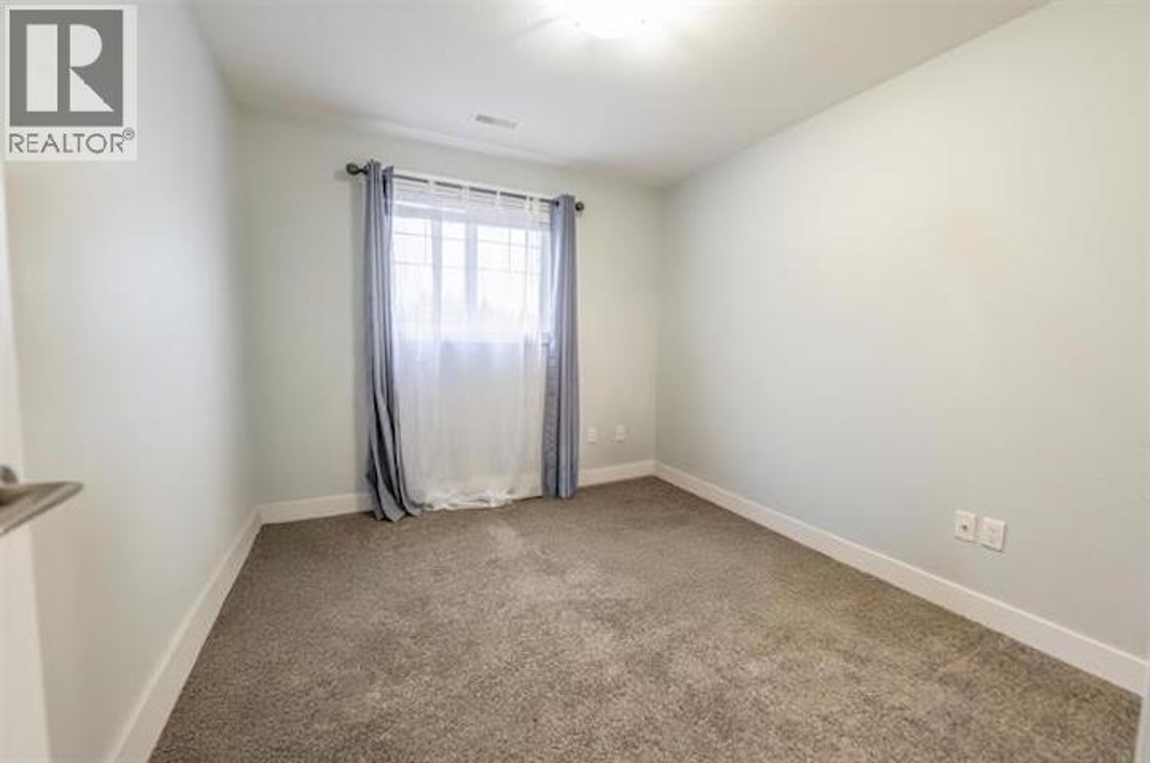 #302 6798 WESTGATE AVENUE - 21