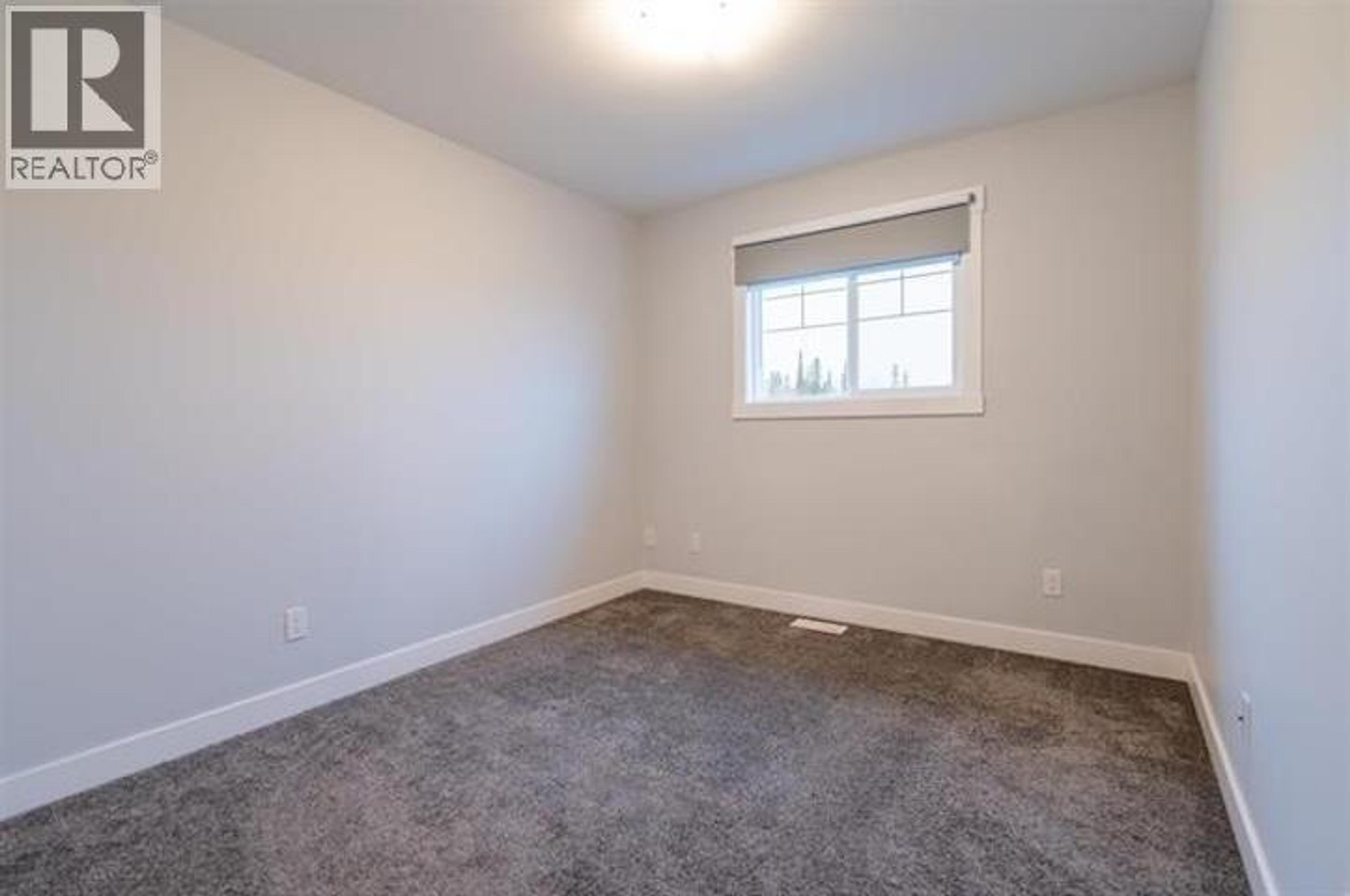 #302 6798 WESTGATE AVENUE - 14