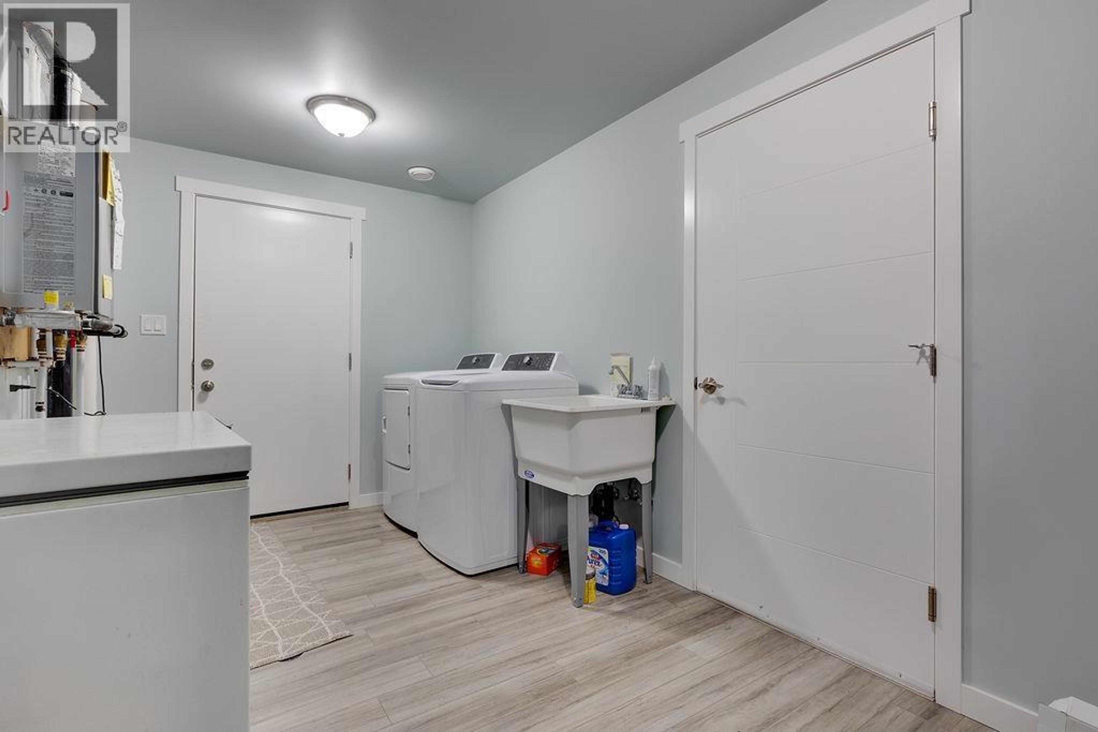 7014 TAFT DRIVE - 16