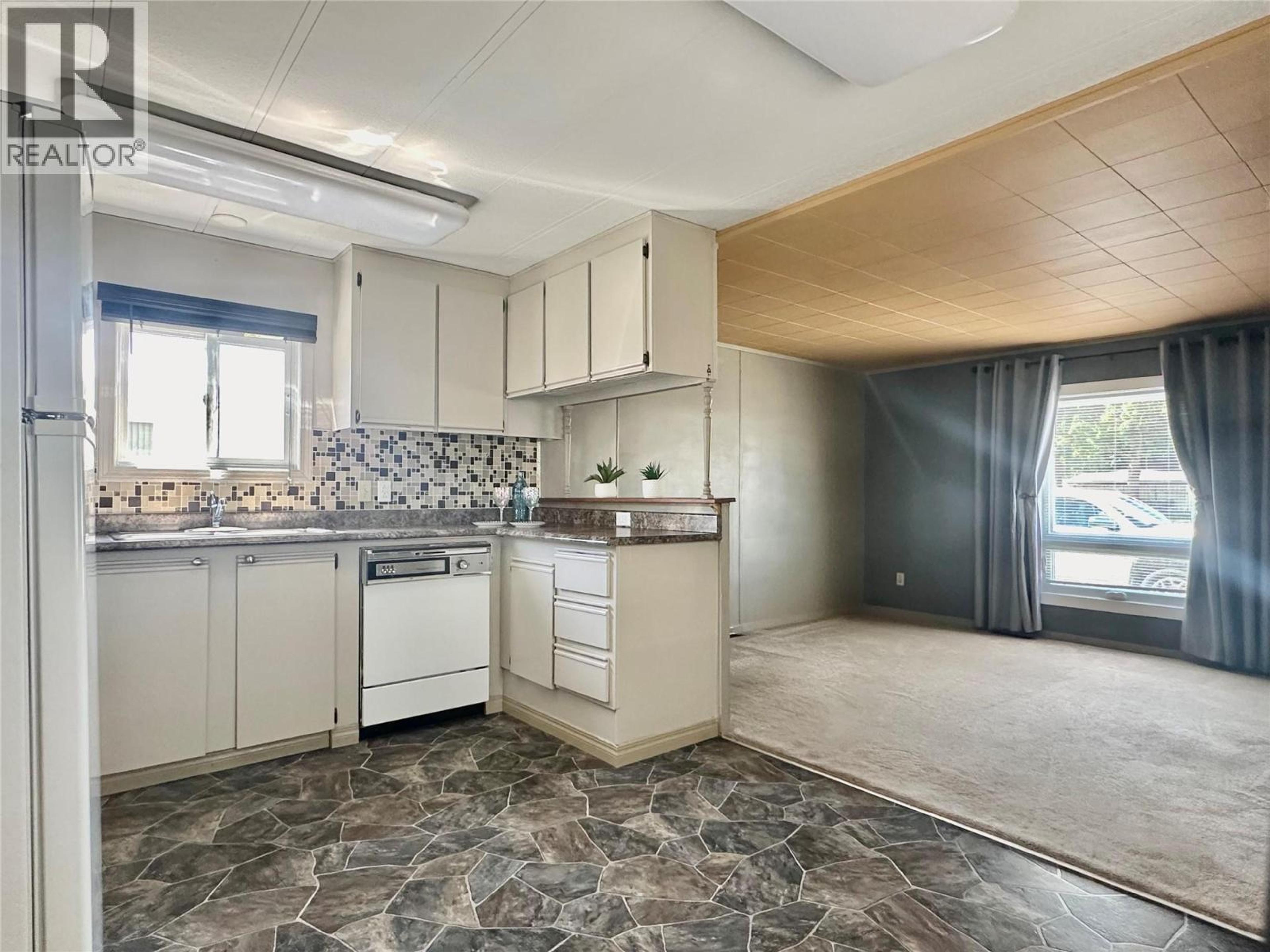 #26 6778 TUCELNUIT DRIVE - Image 3