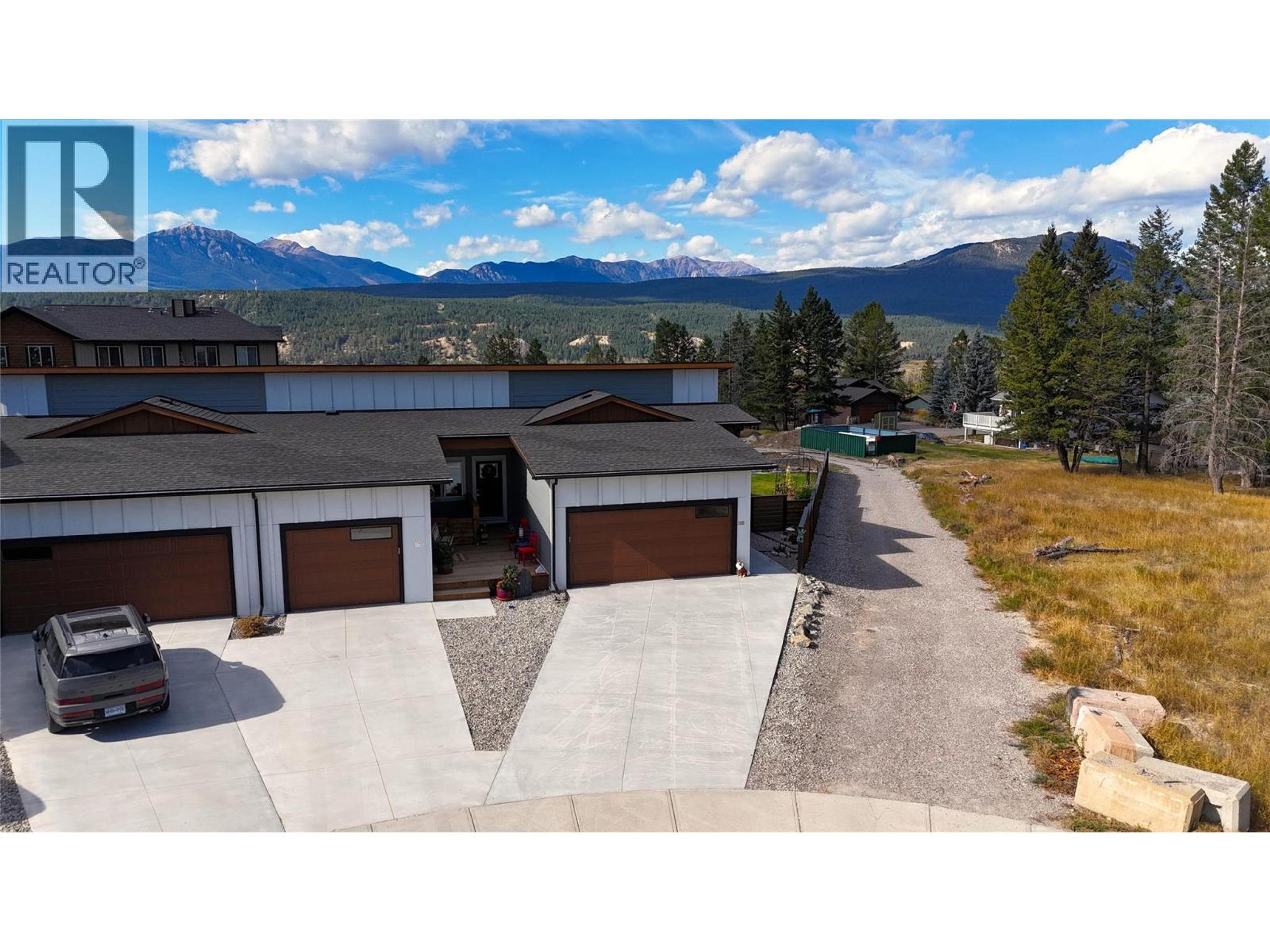 #1 4820 RIDGE ROAD - Image 2