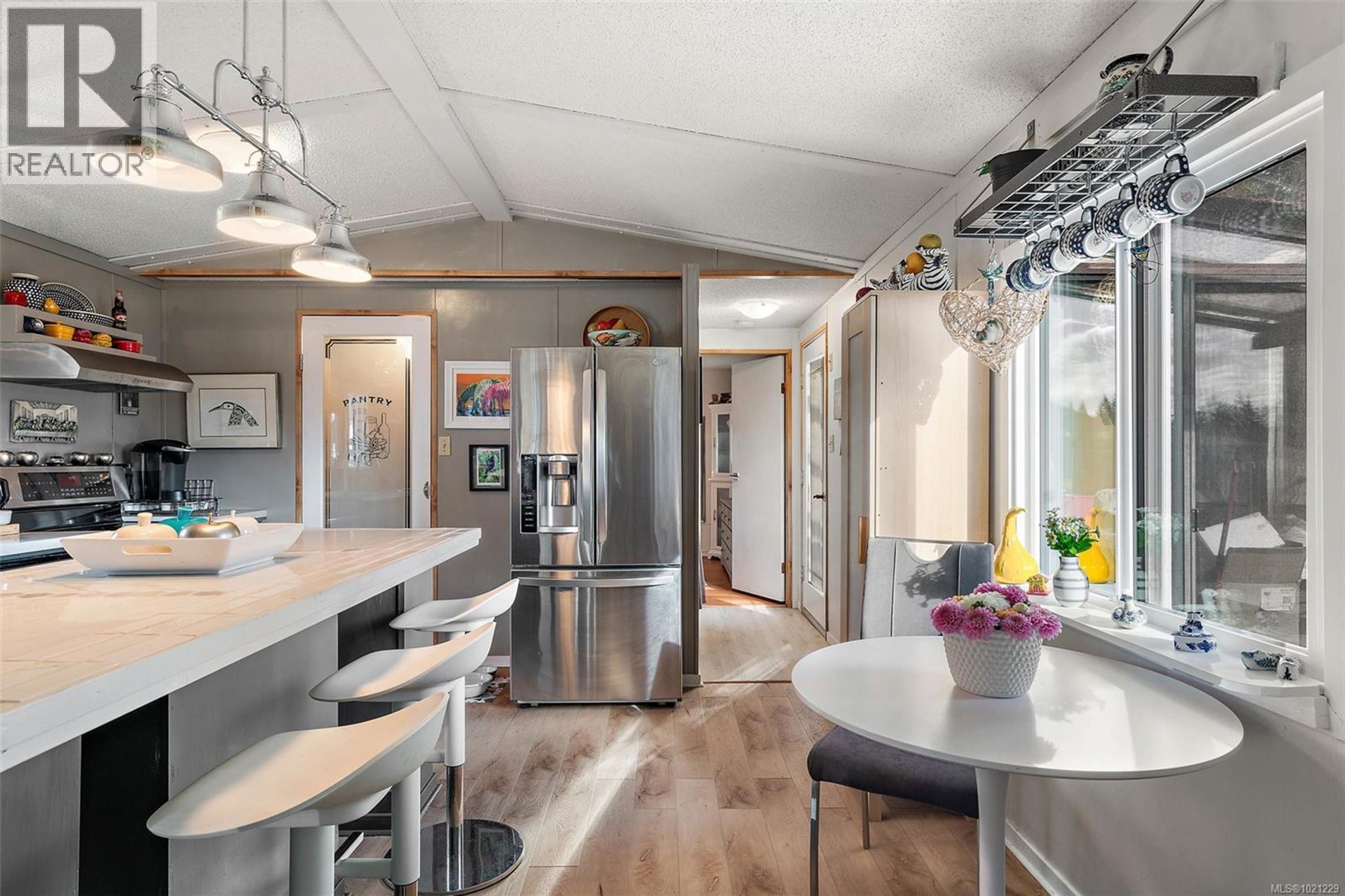 #72 10980 WESTDOWNE RD - 12