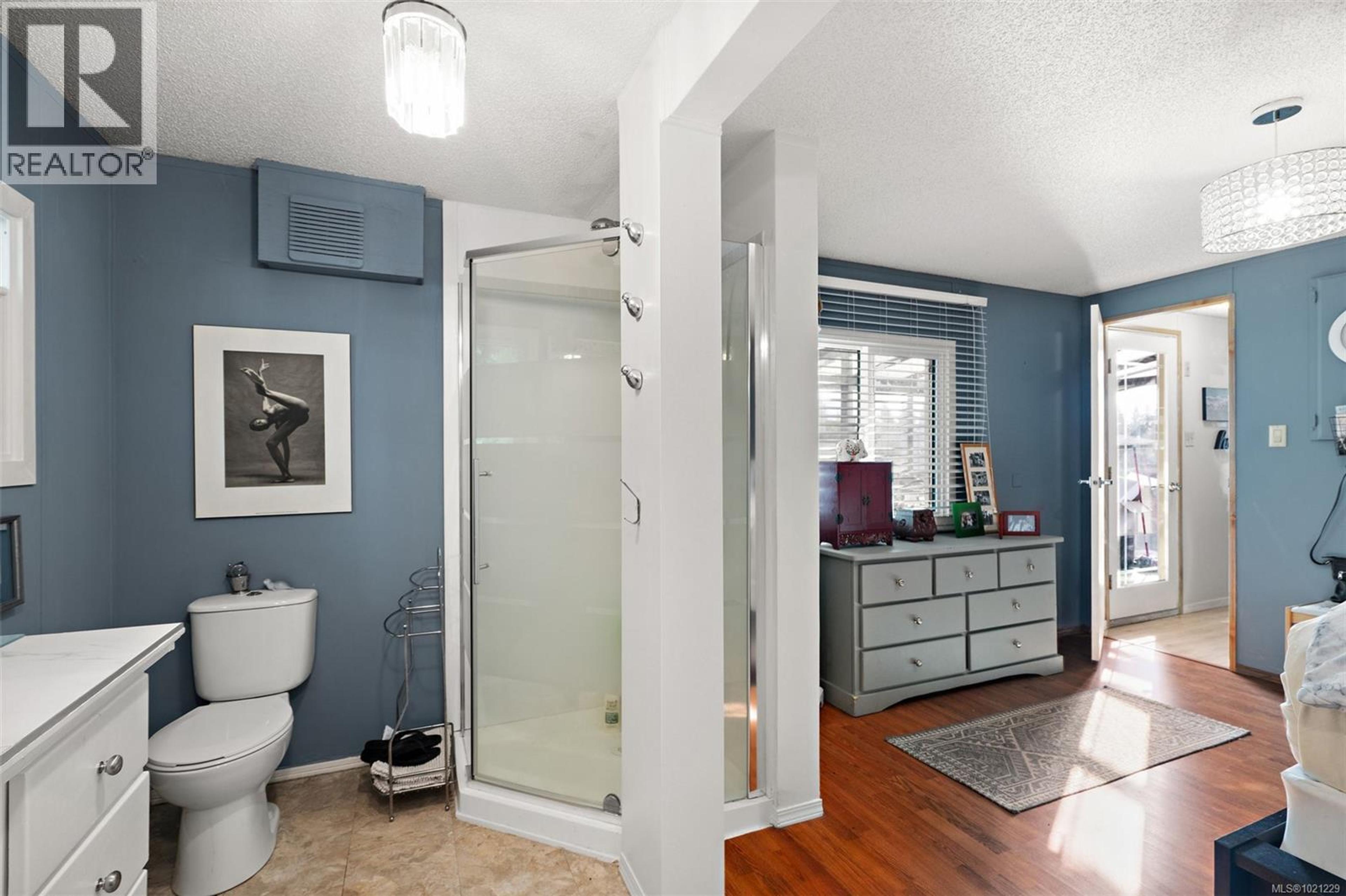 #72 10980 WESTDOWNE RD - 20