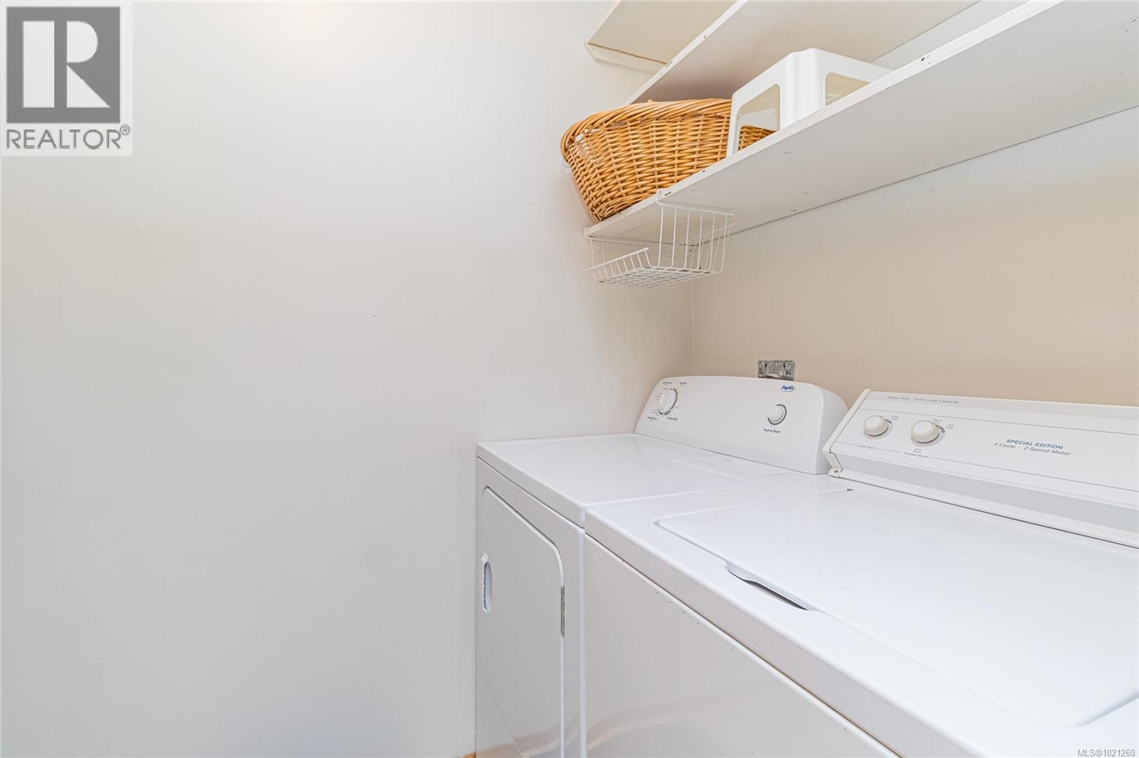 9975 VICTORIA RD - 33