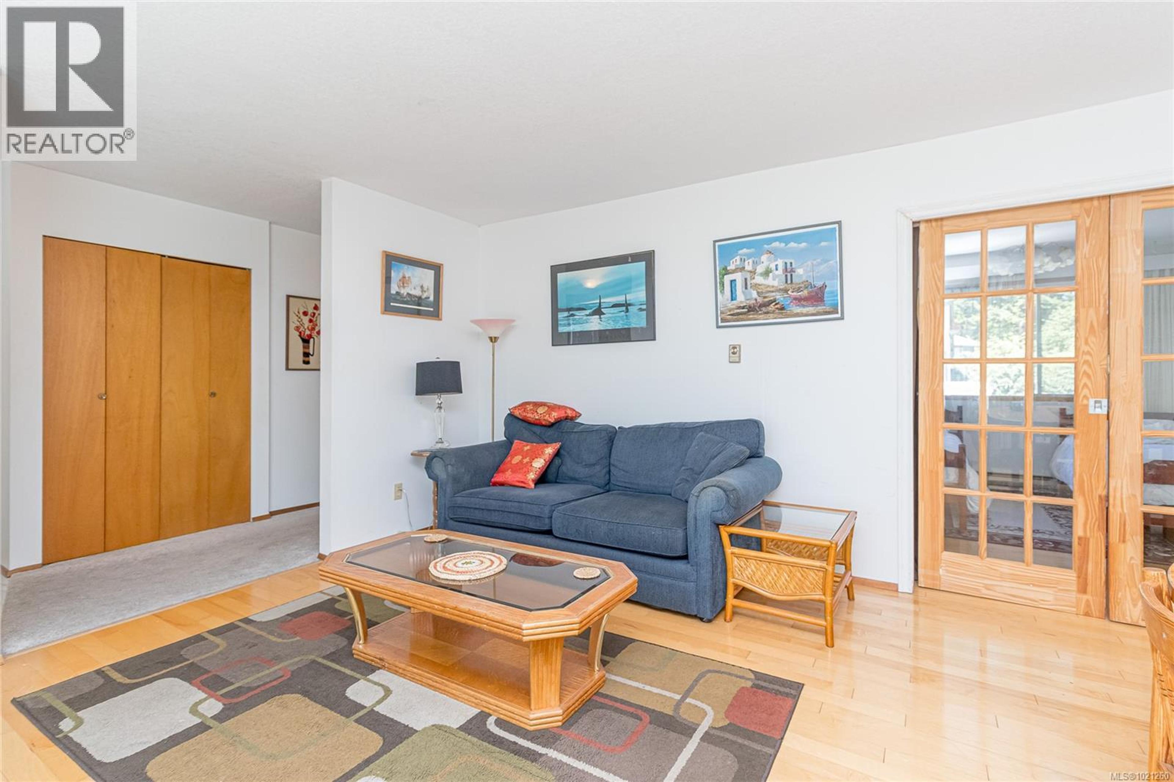 9975 VICTORIA RD - 4