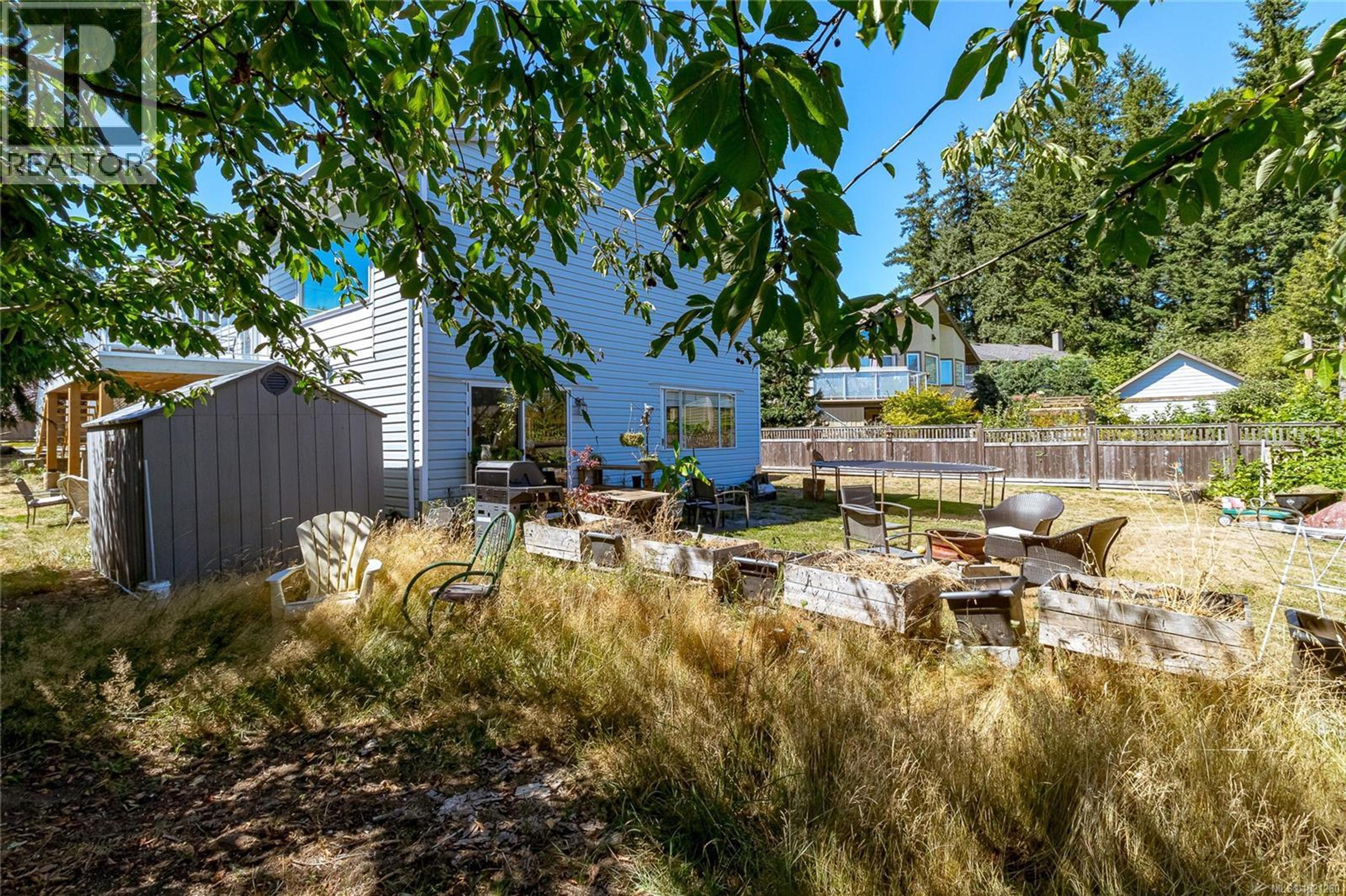 9975 VICTORIA RD - 47