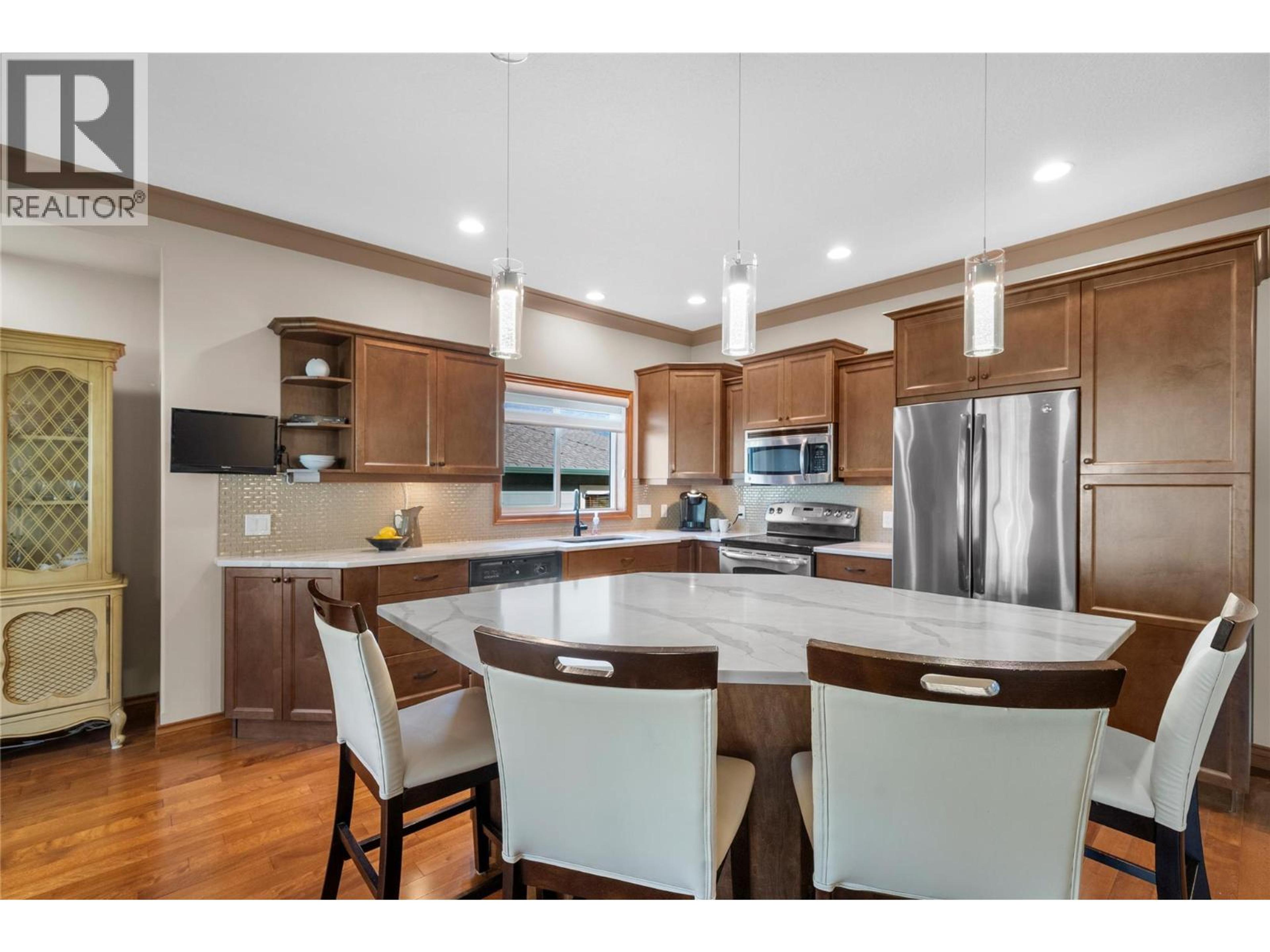 #8 2680 GOLF COURSE DRIVE - 6