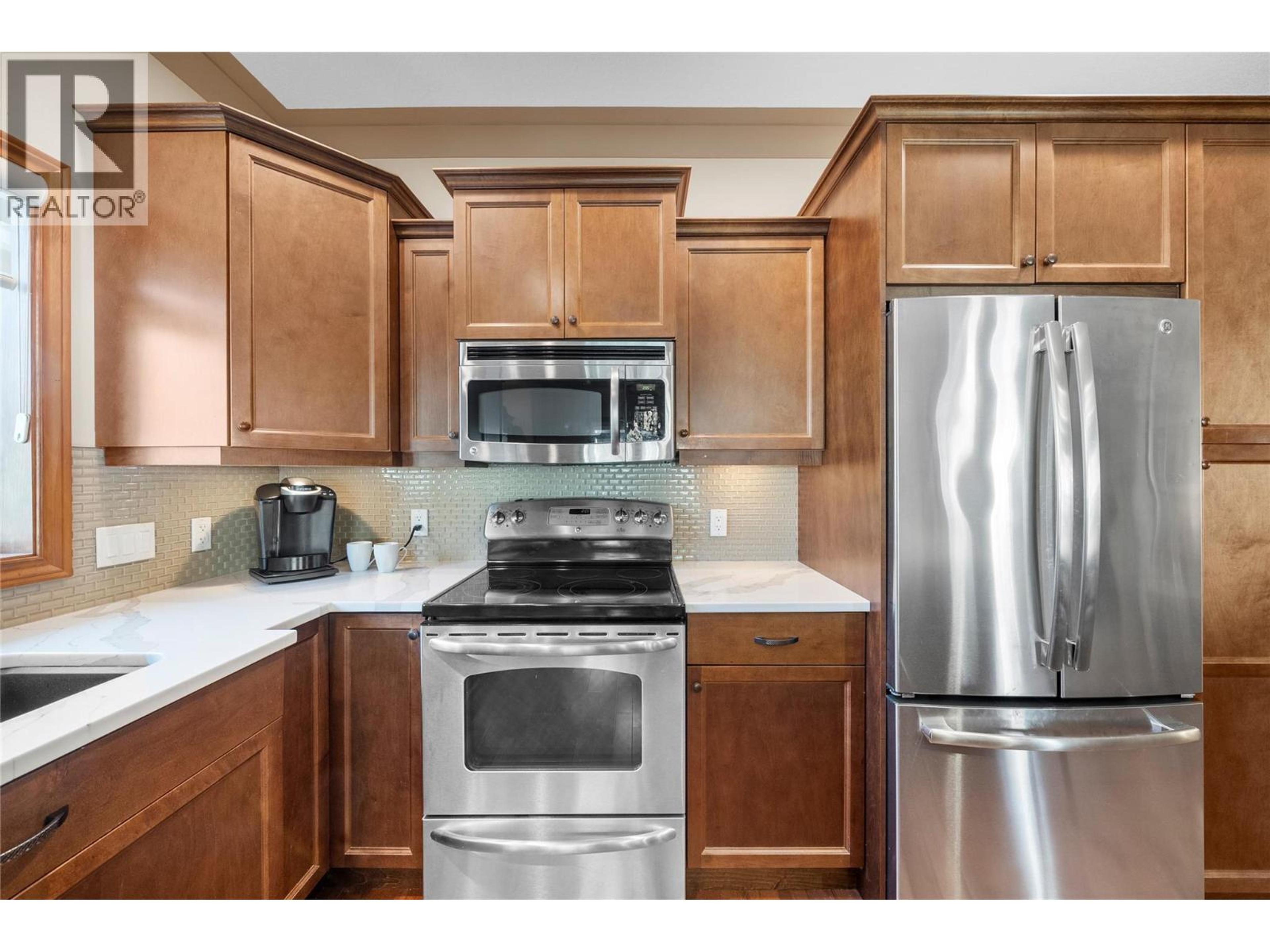 #8 2680 GOLF COURSE DRIVE - 9