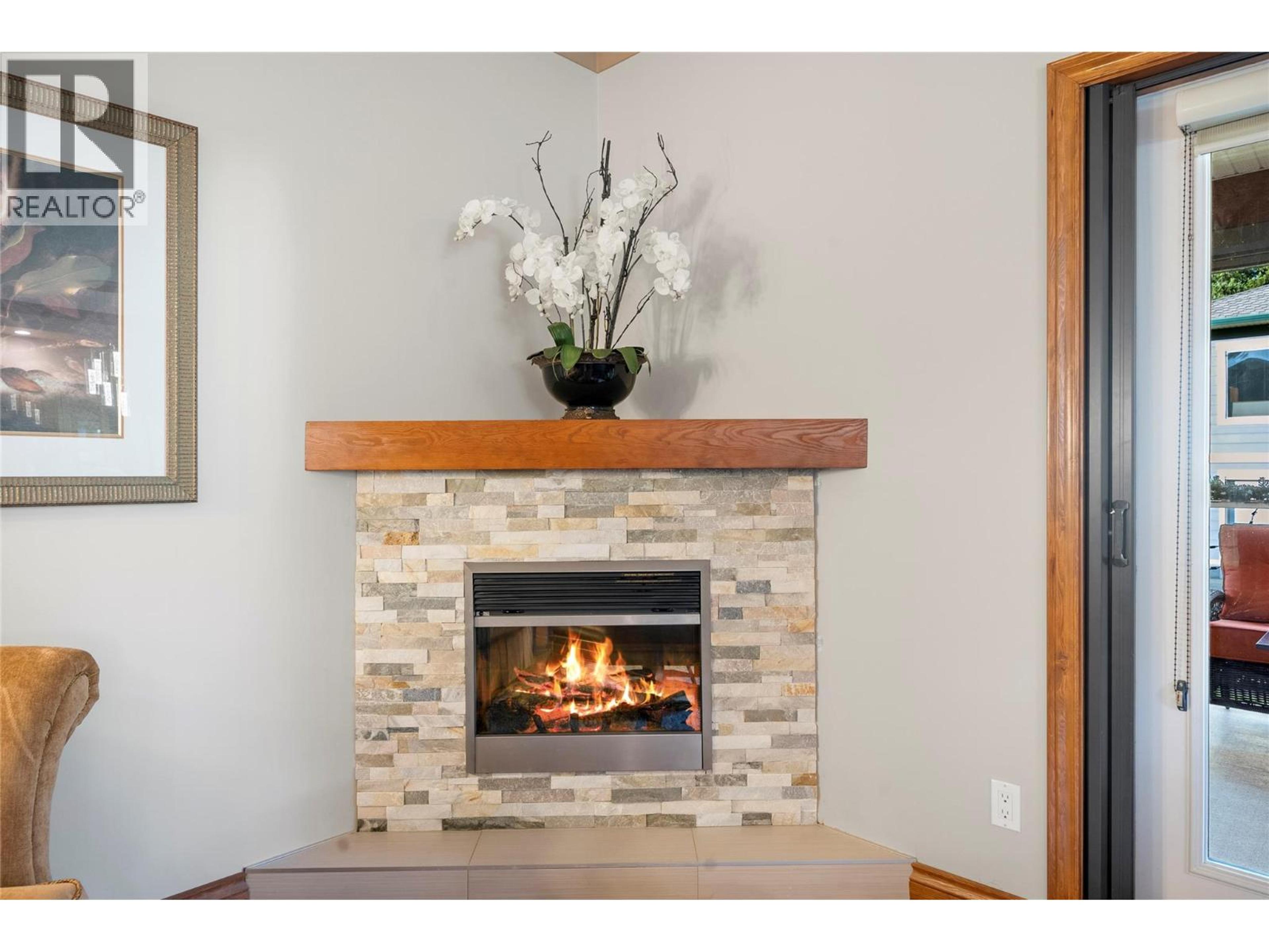 #8 2680 GOLF COURSE DRIVE - 12