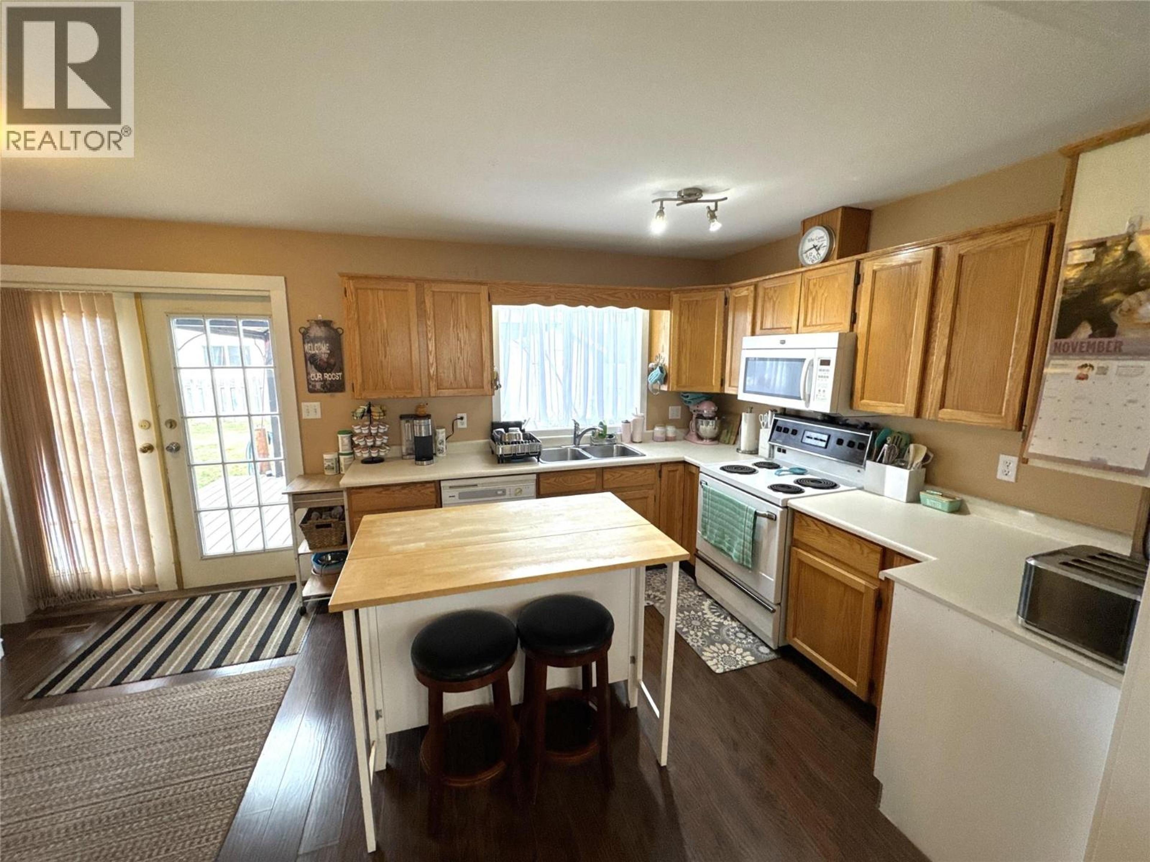 2313 CLAPPERTON AVENUE - 8