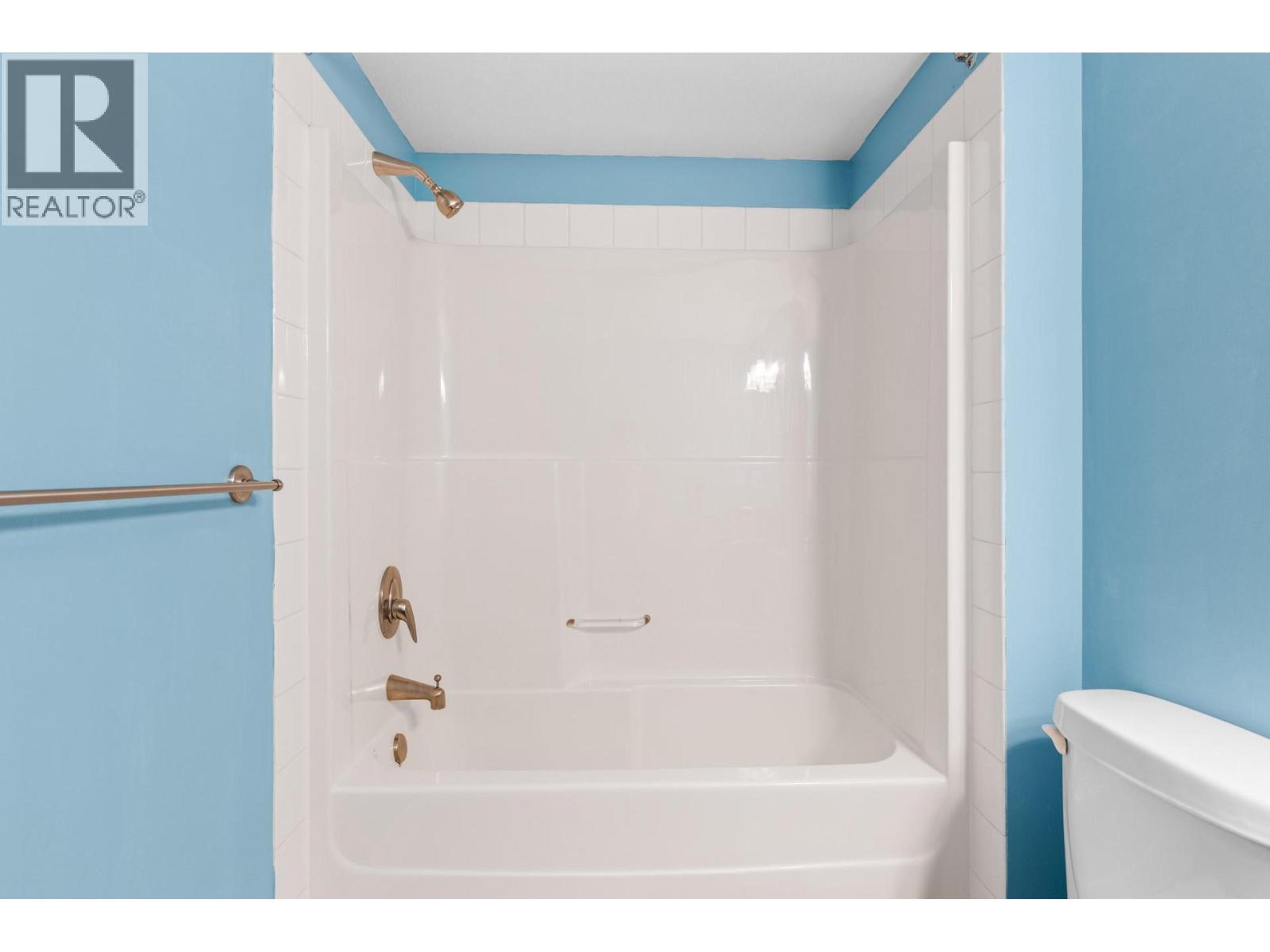 #335 3996 BEACH AVENUE - 21