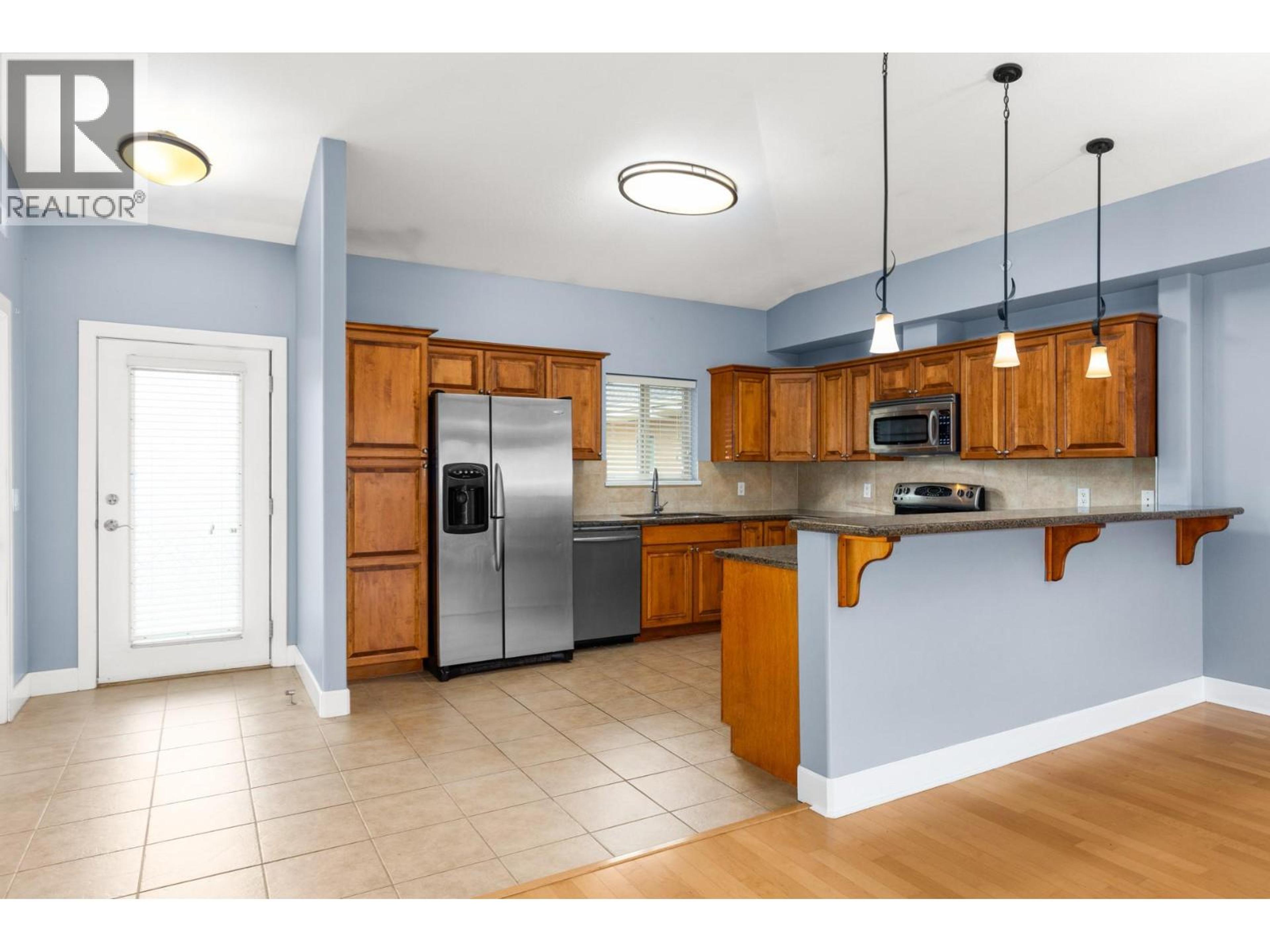 #335 3996 BEACH AVENUE - 7