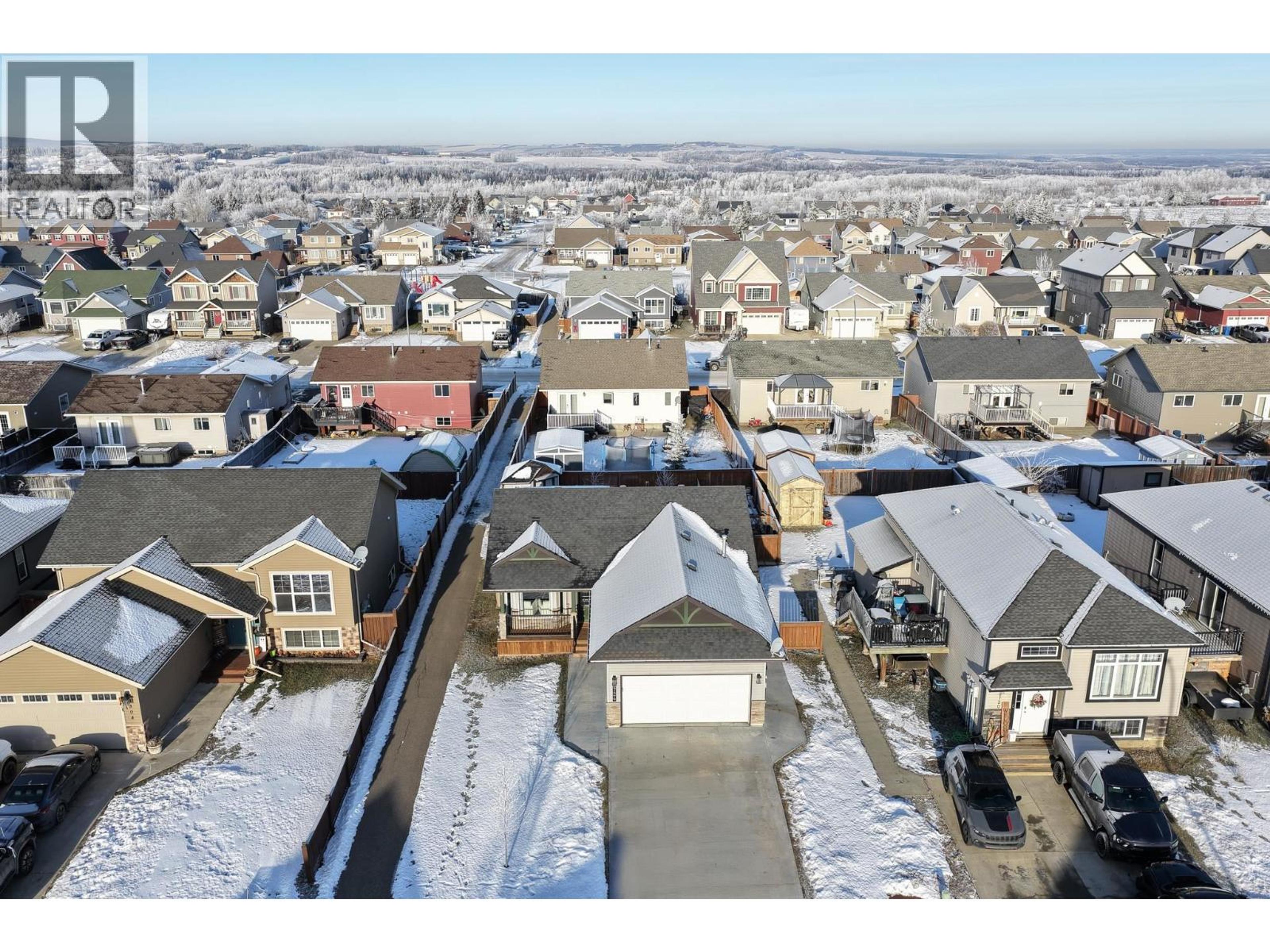 8724 113 AVENUE - Main Image