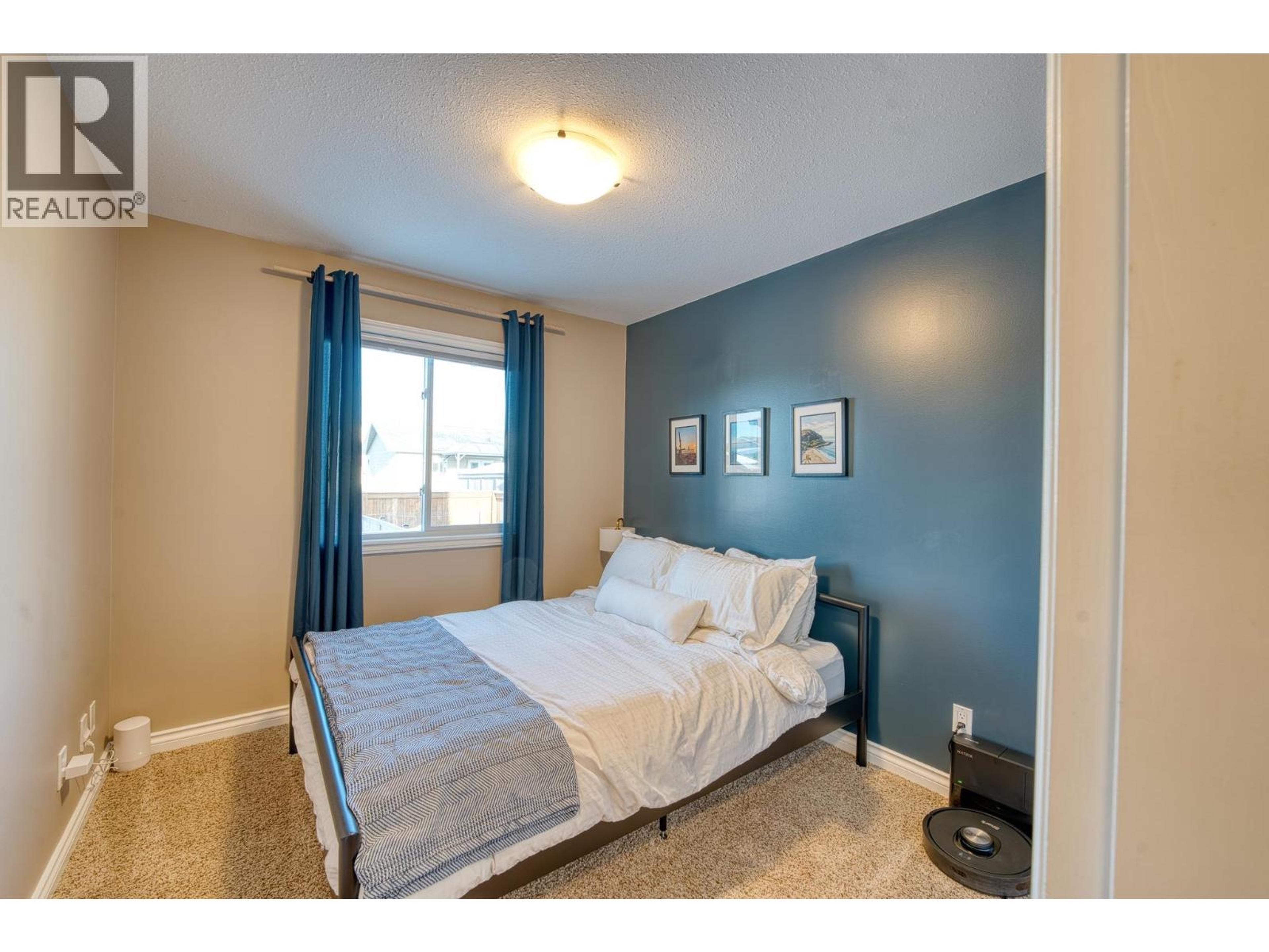 8724 113 AVENUE - 14