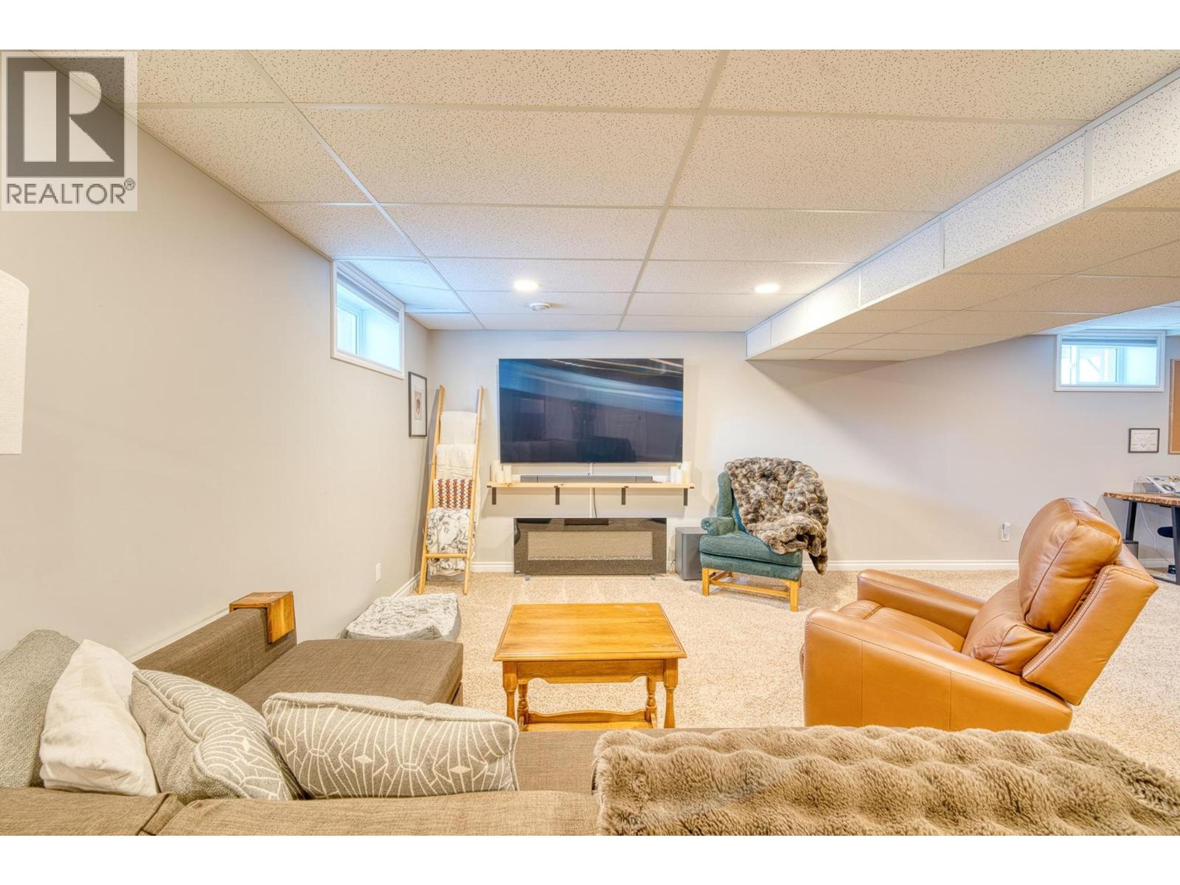 8724 113 AVENUE - 19