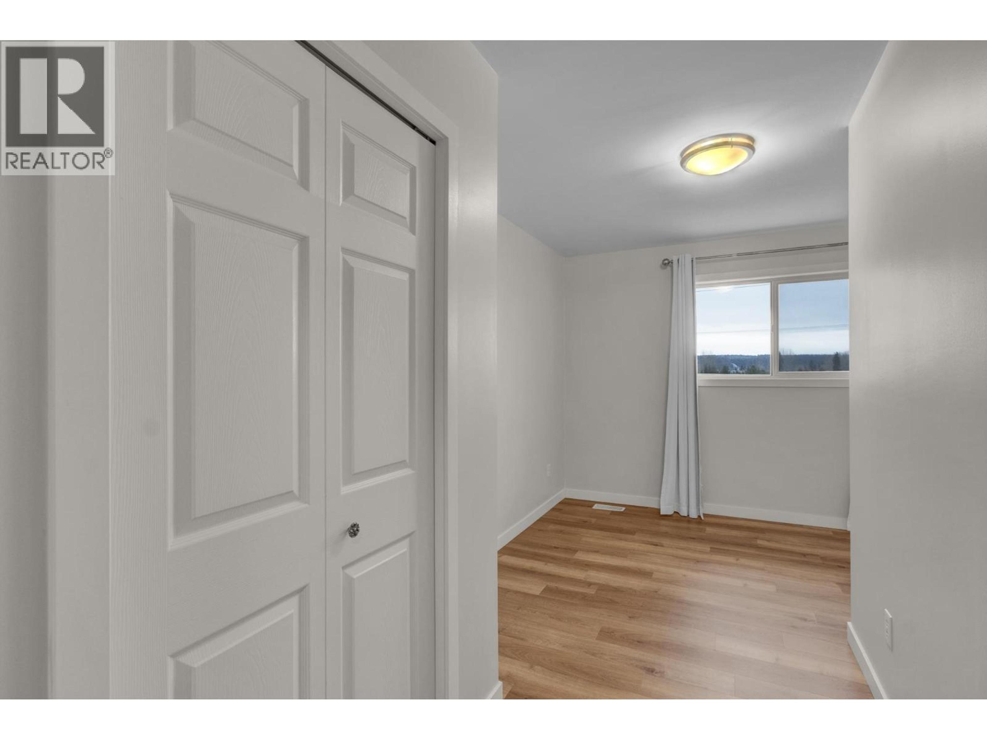 #206 3363 WESTWOOD DRIVE - 19