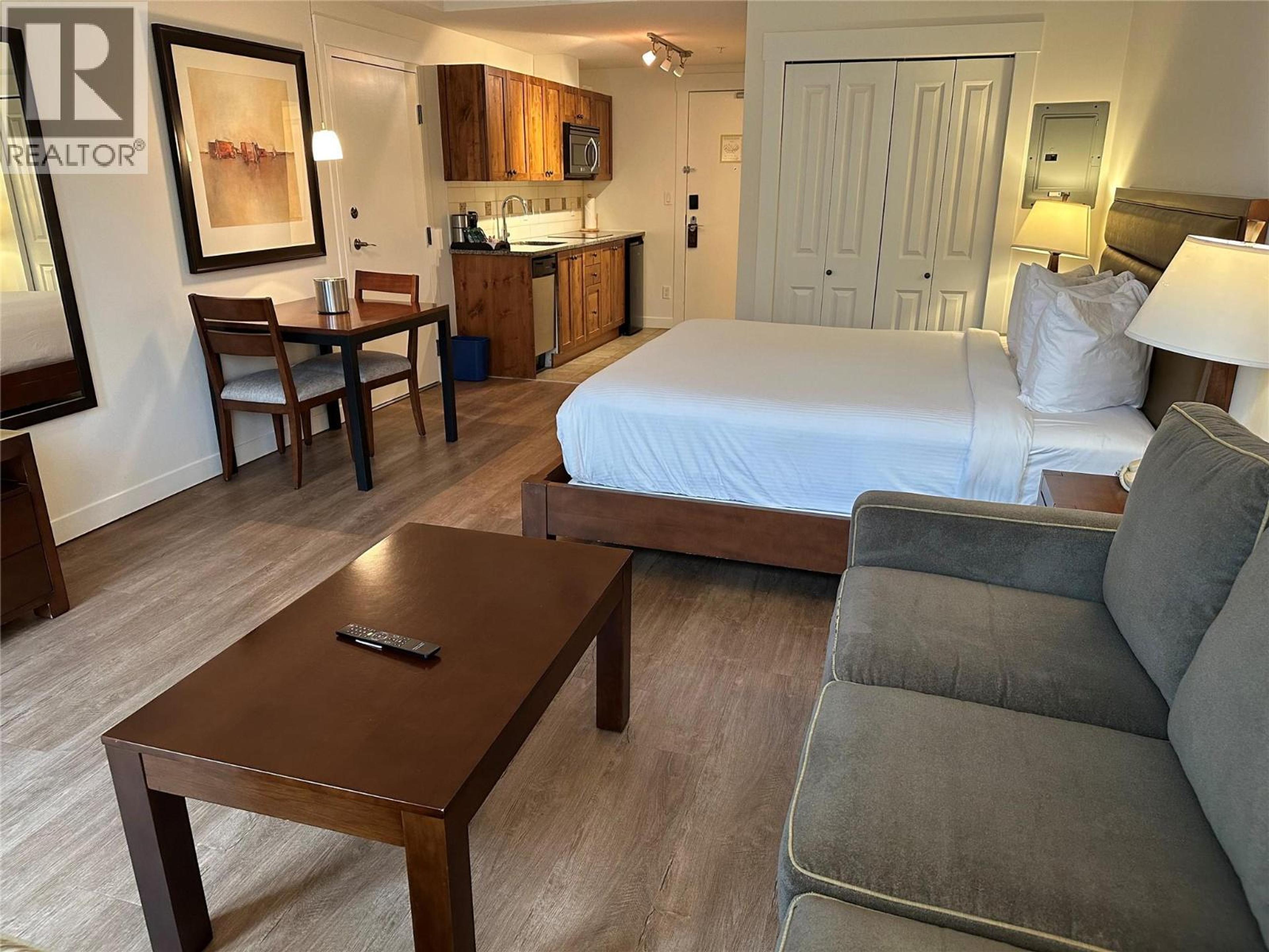 #108 4200 LAKESHORE DRIVE - Image 6