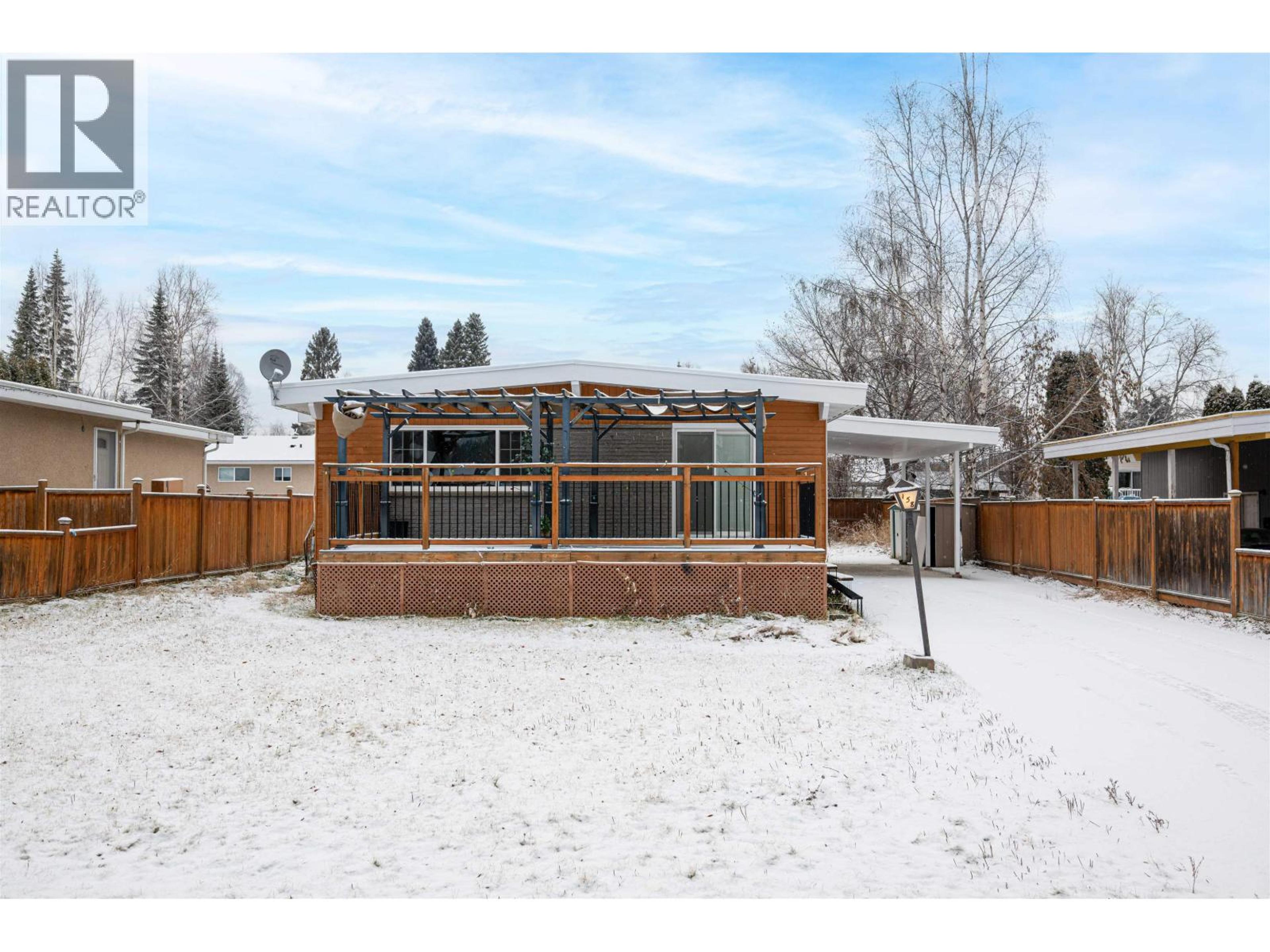 158 FERN CRESCENT - Main Image