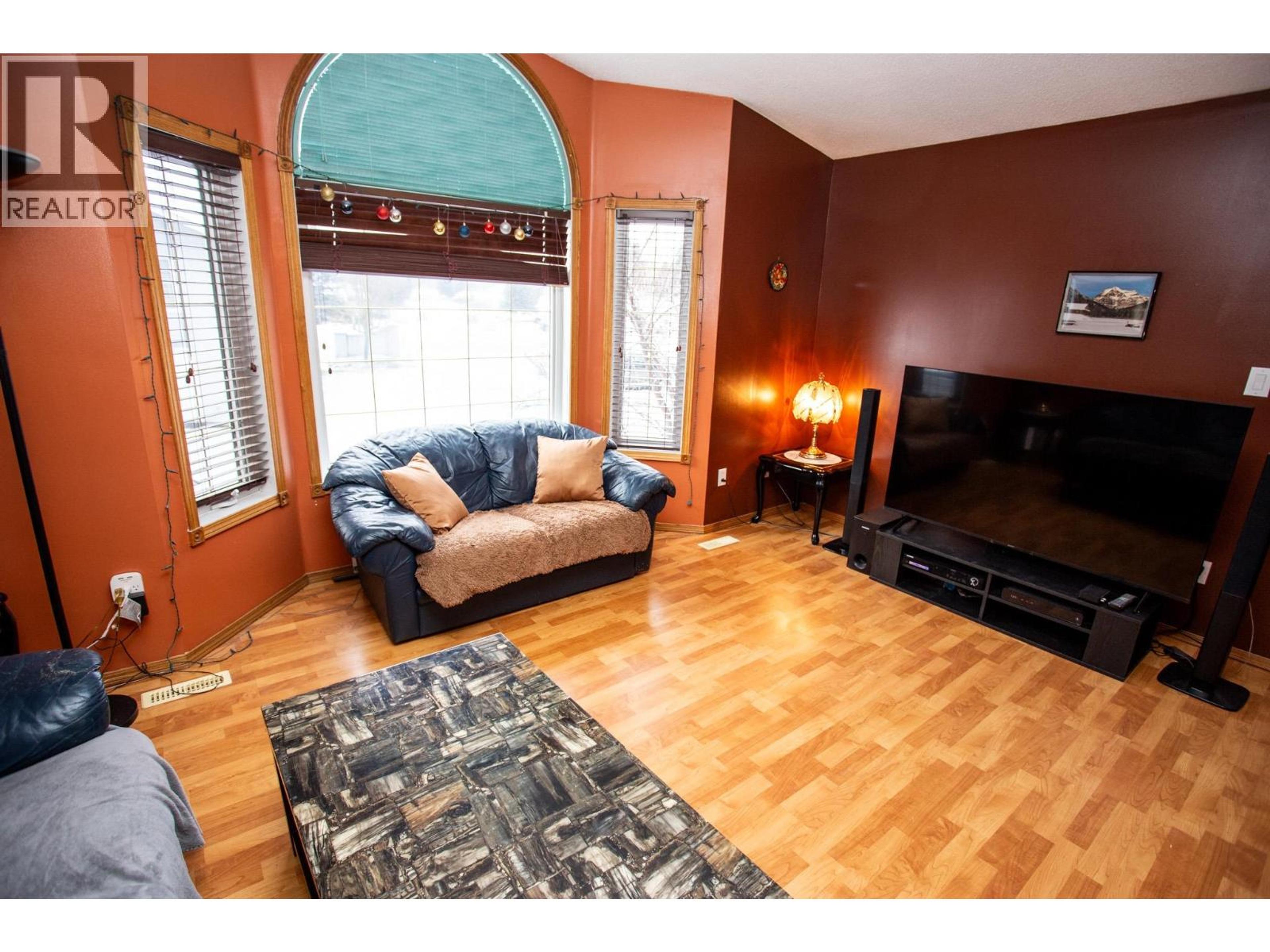 #108 6450 DAWSON ROAD - 4