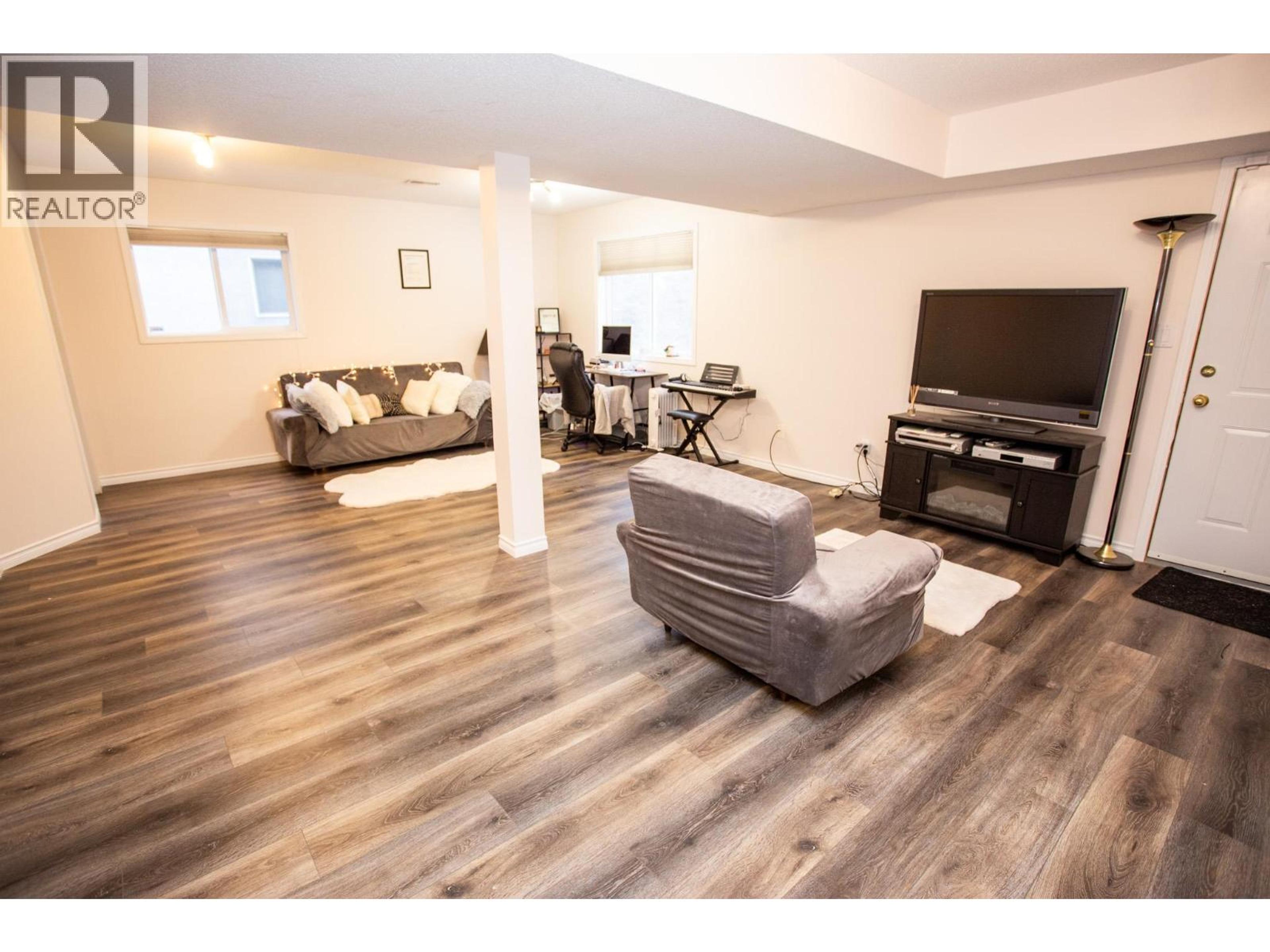 #108 6450 DAWSON ROAD - 18