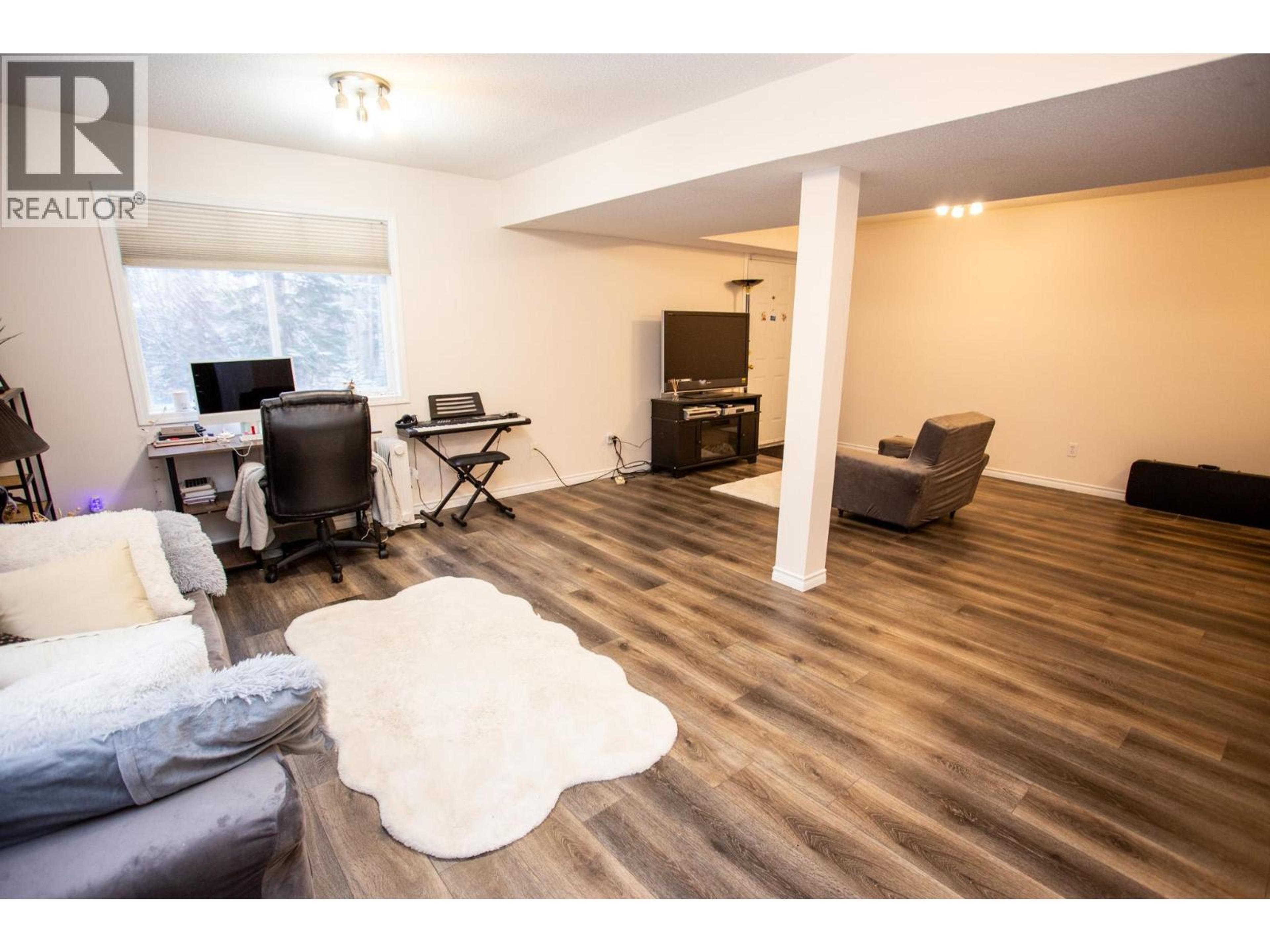 #108 6450 DAWSON ROAD - 19