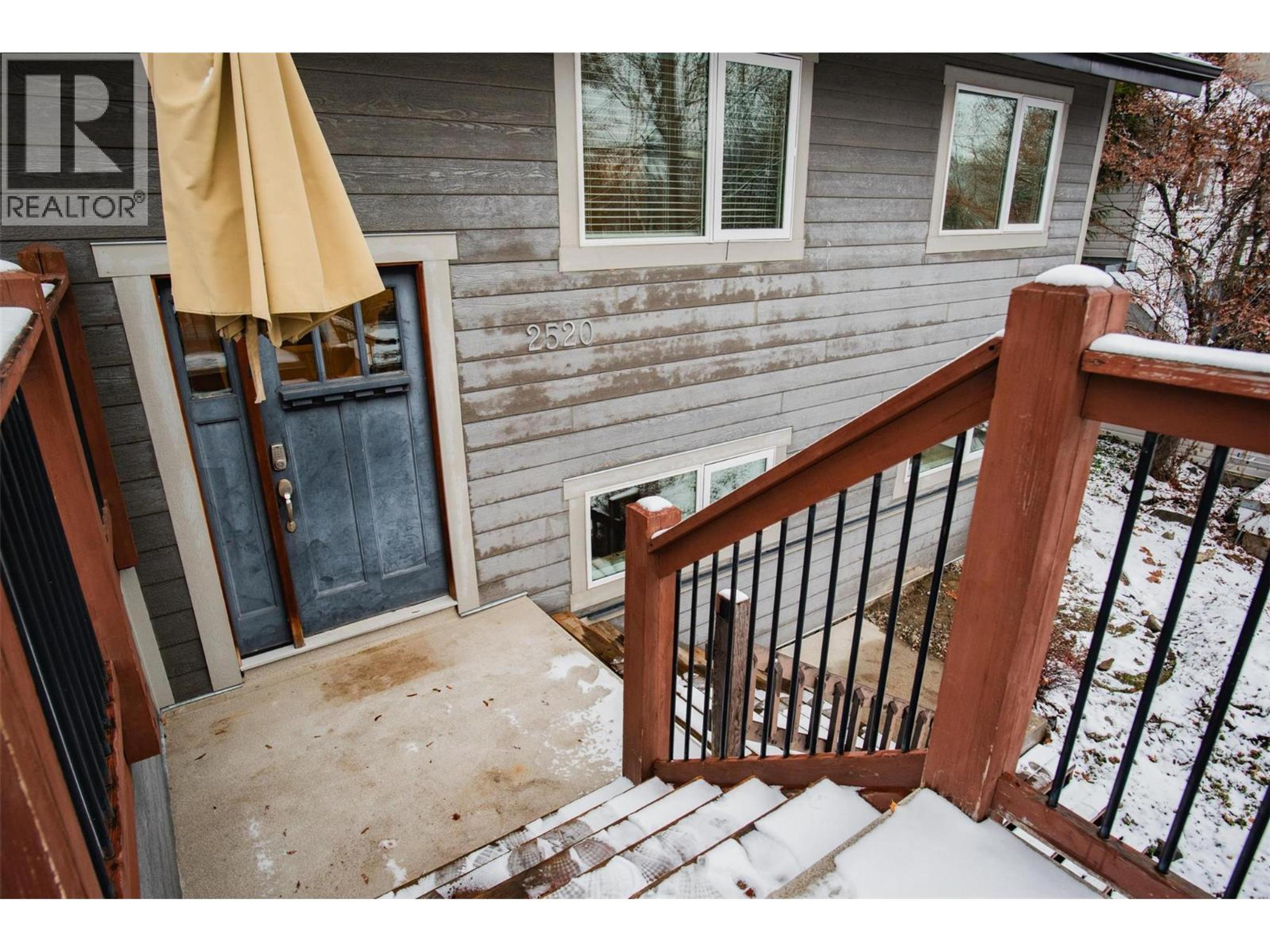 2520 COOK AVENUE - 49