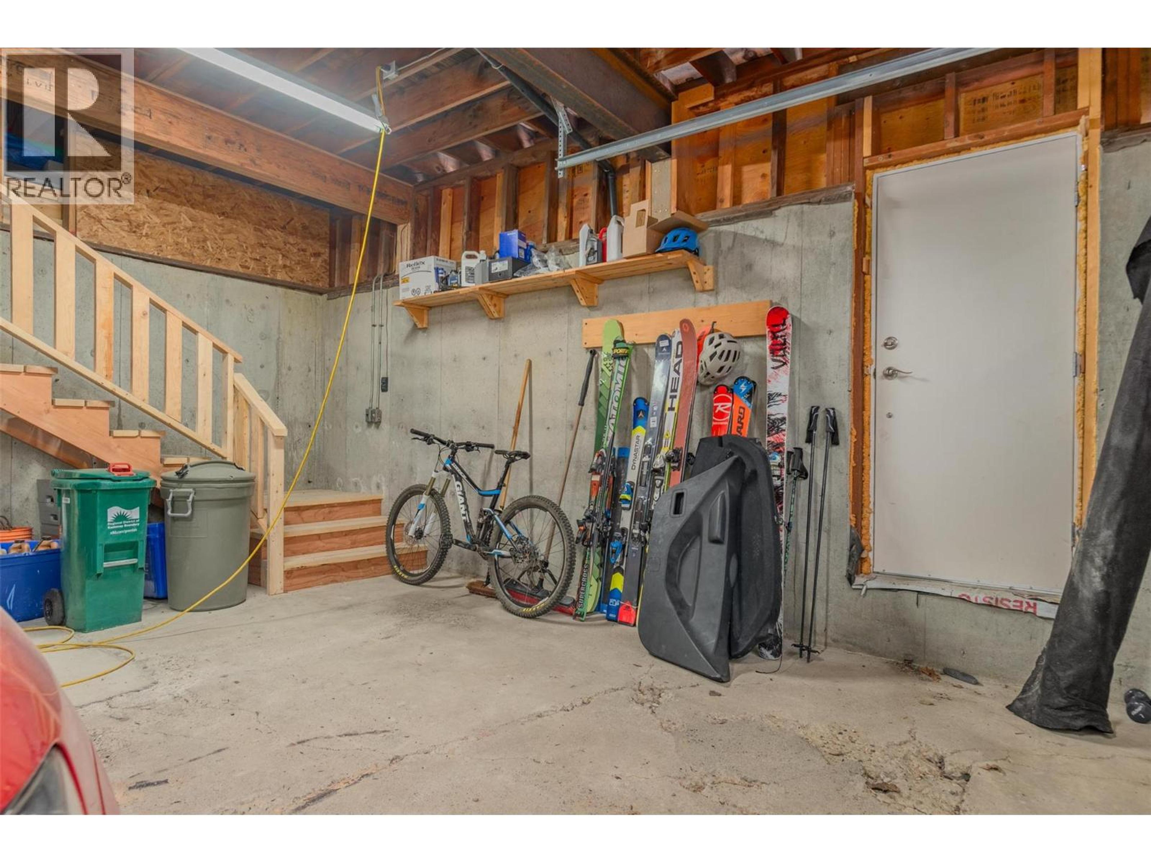 2520 COOK AVENUE - 45