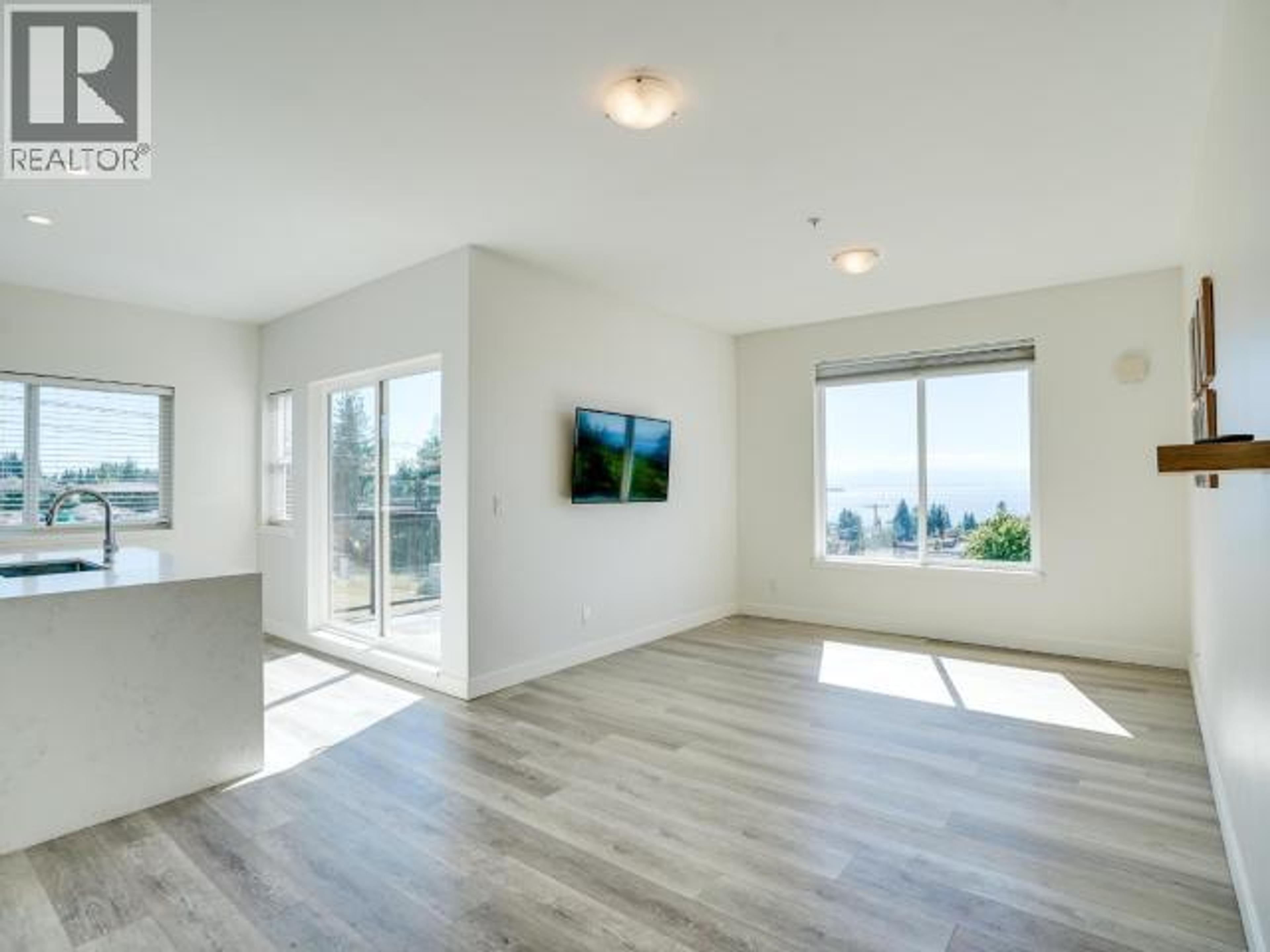 #401 7175 DUNCAN STREET - 10