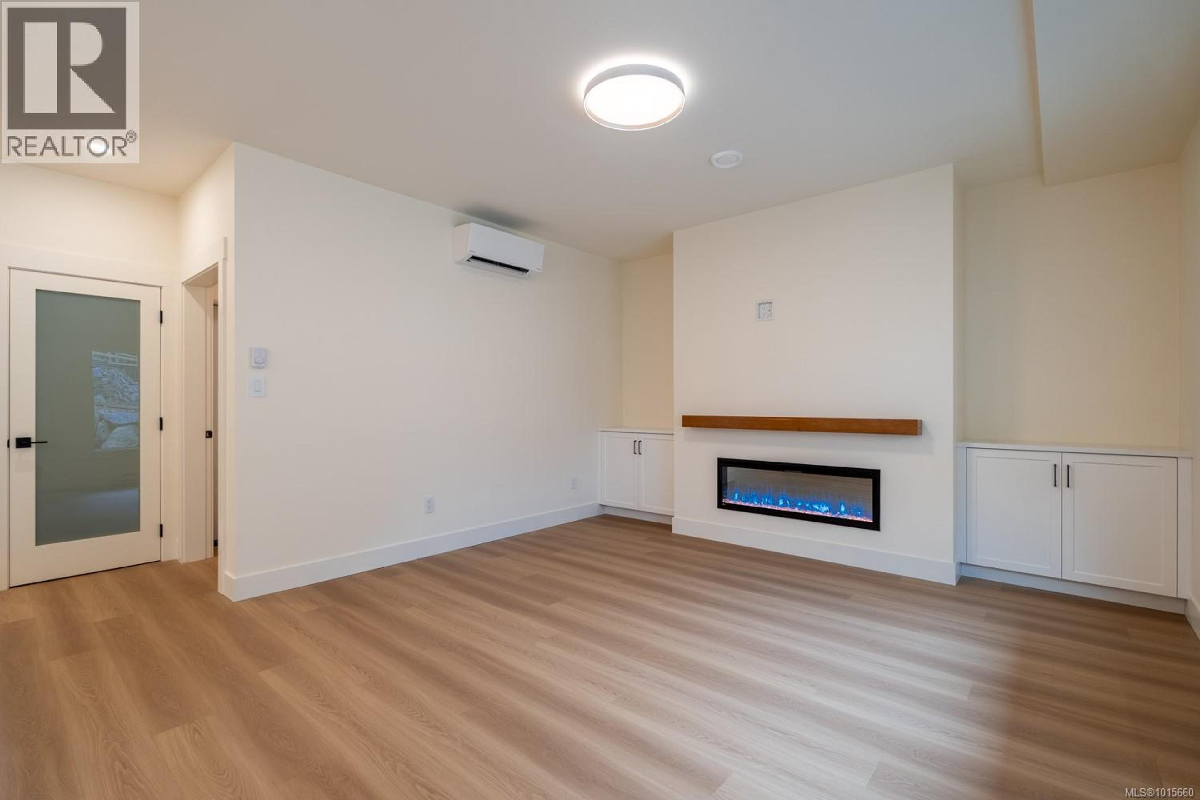 668 SANDERSON RD - 22