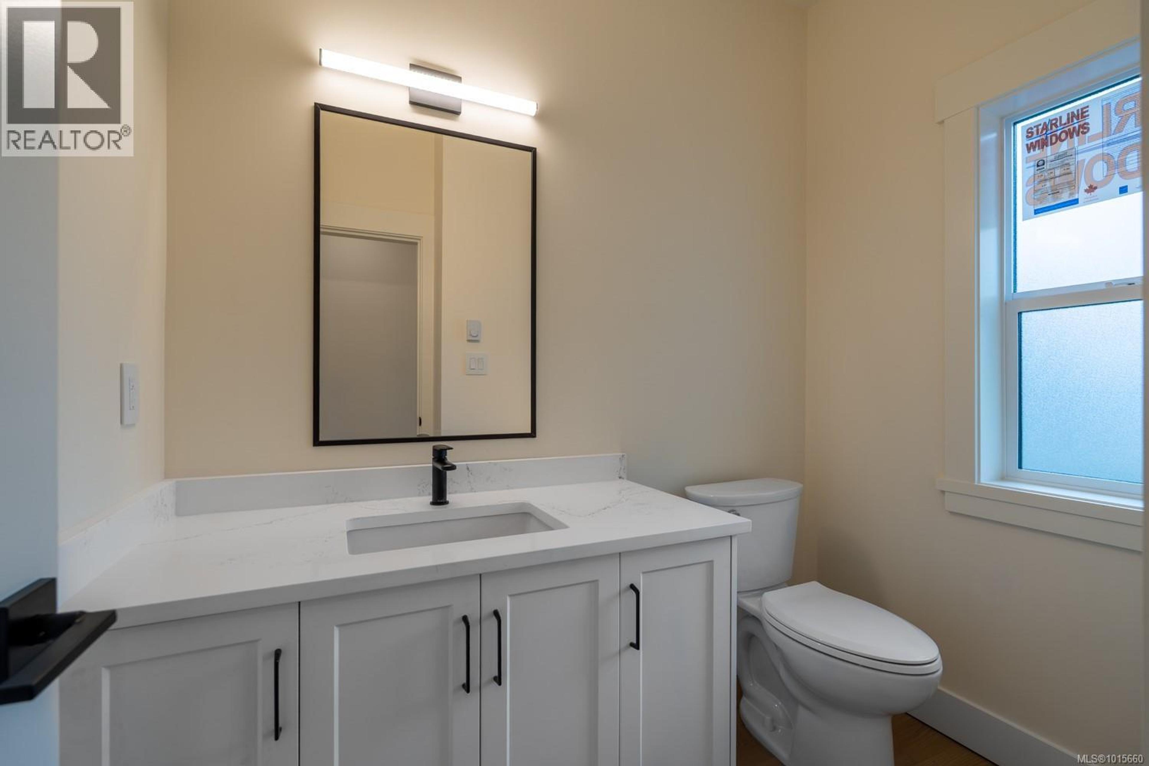 668 SANDERSON RD - 8