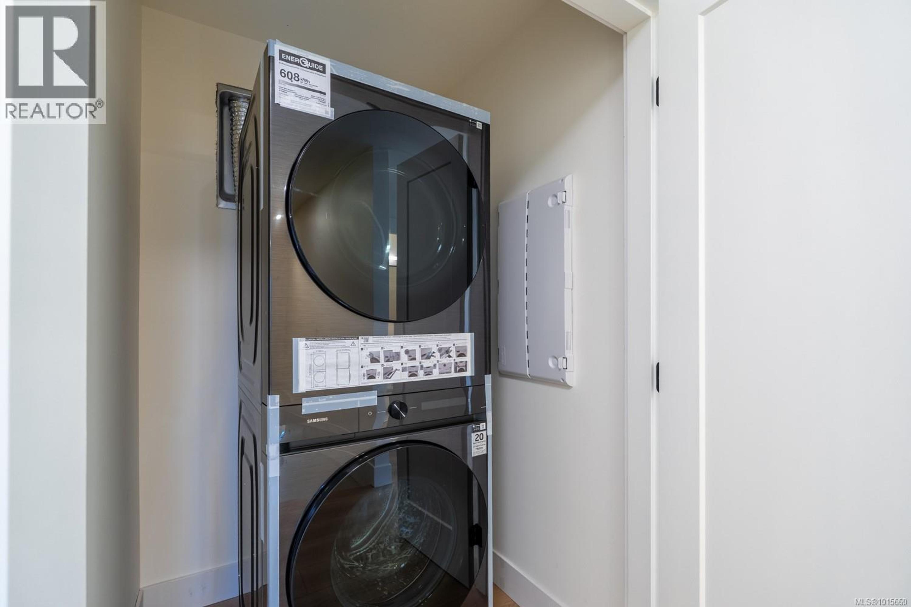 668 SANDERSON RD - 27