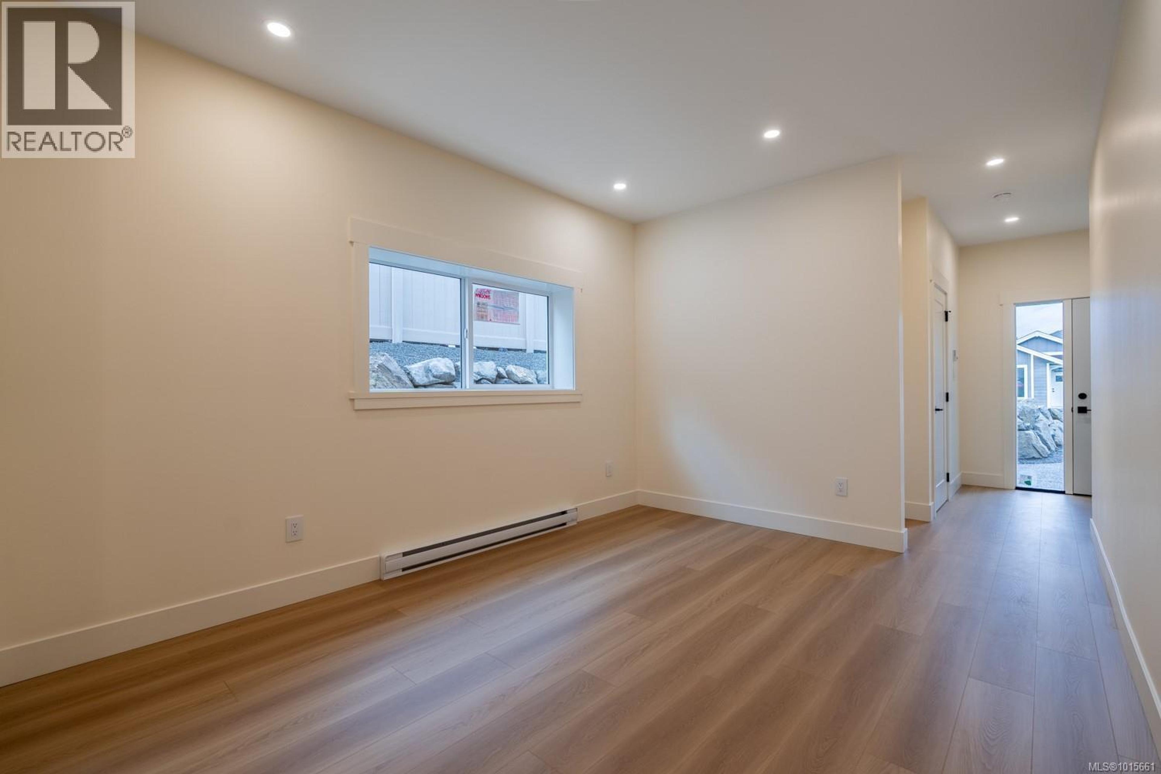 672 SANDERSON RD - 6