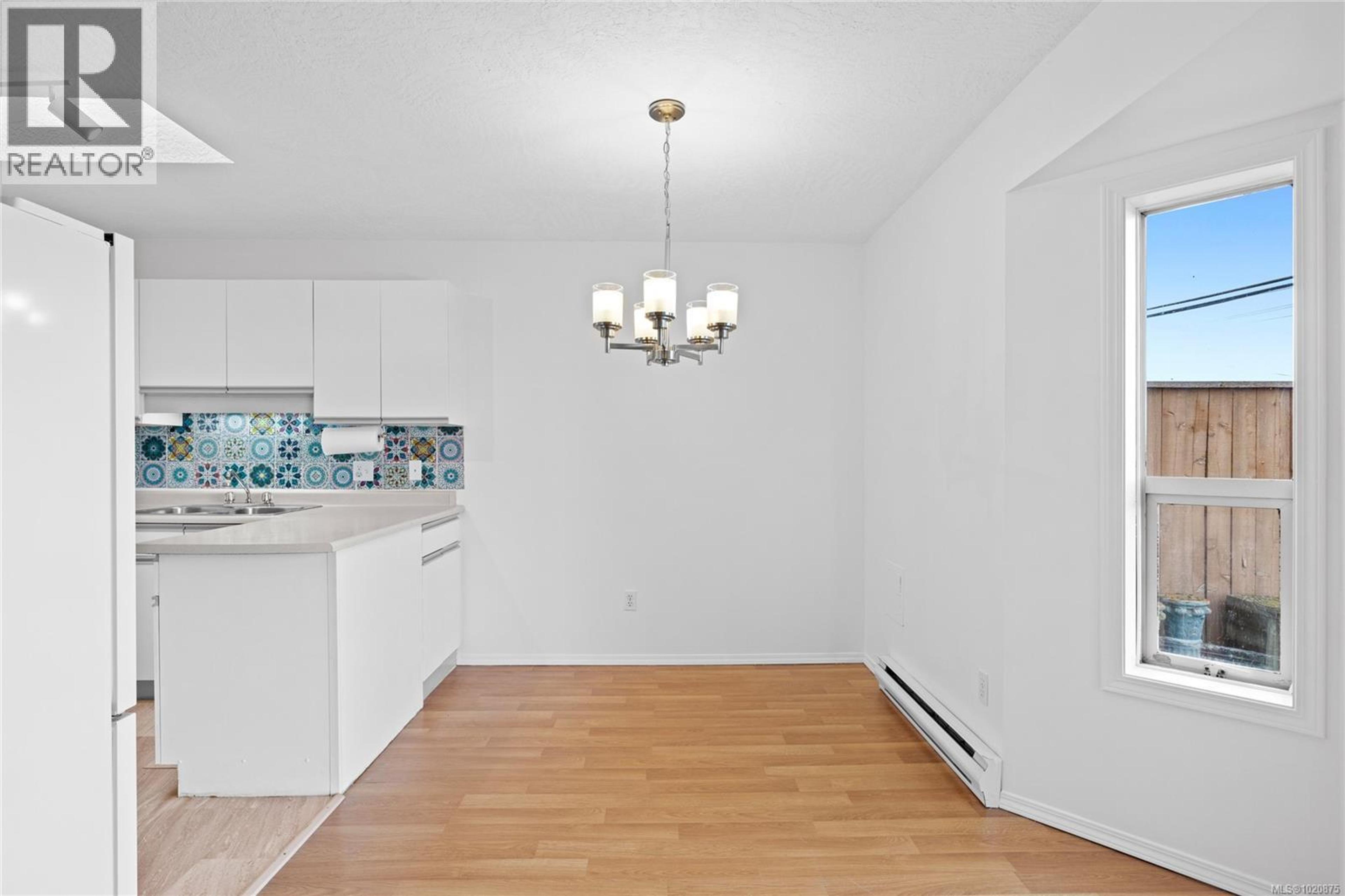 #3 100 FIRST AVE - 12