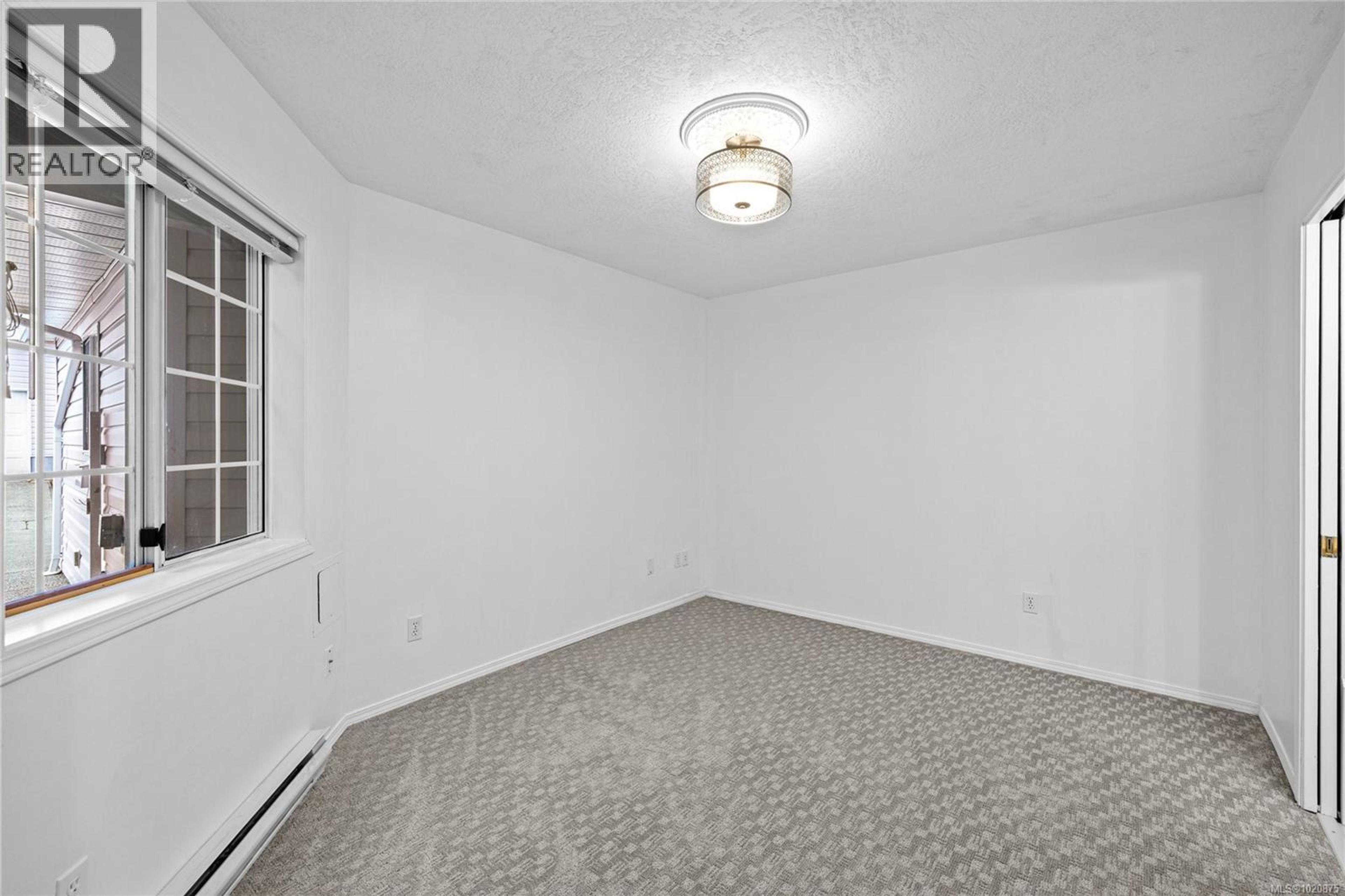 #3 100 FIRST AVE - 16